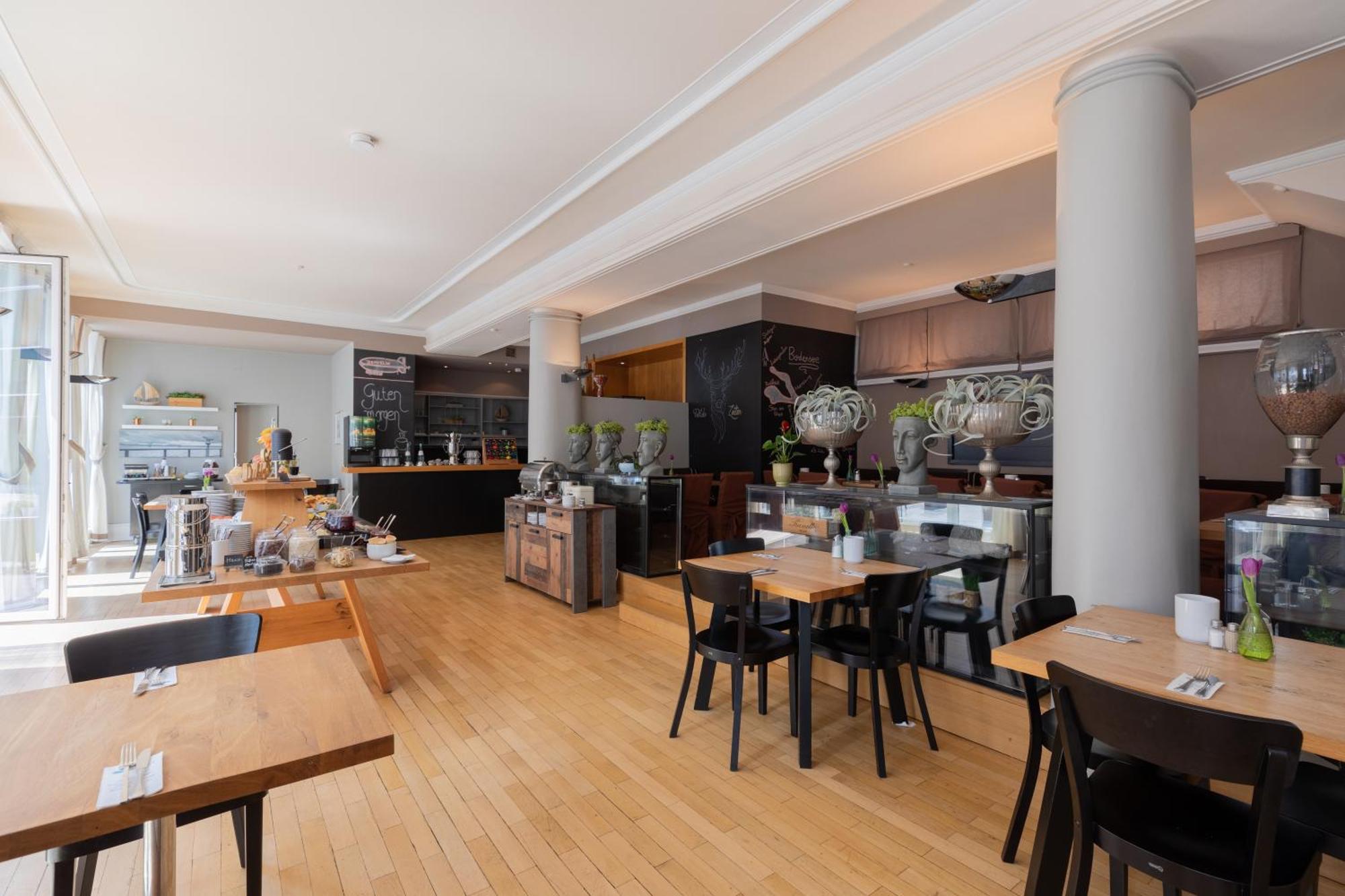 Select 3* Friedrichshafen