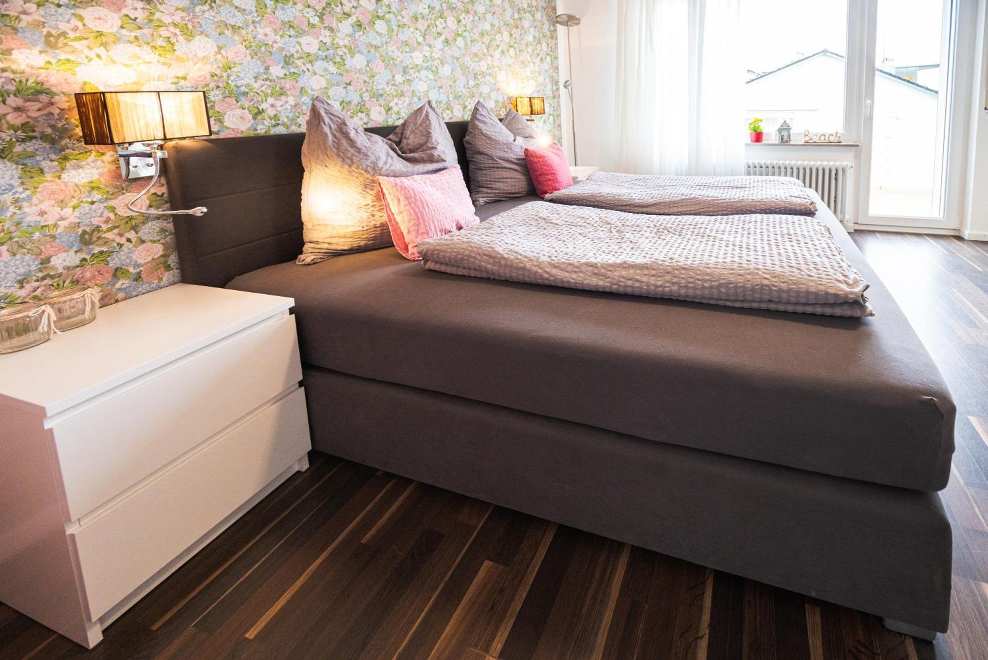 Hoeri-nest Seeblick-appartement * Gaienhofen (Baden-Wurttemberg)