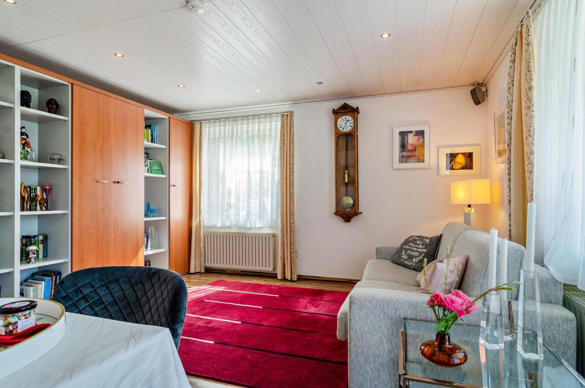 Apartment Wegen *