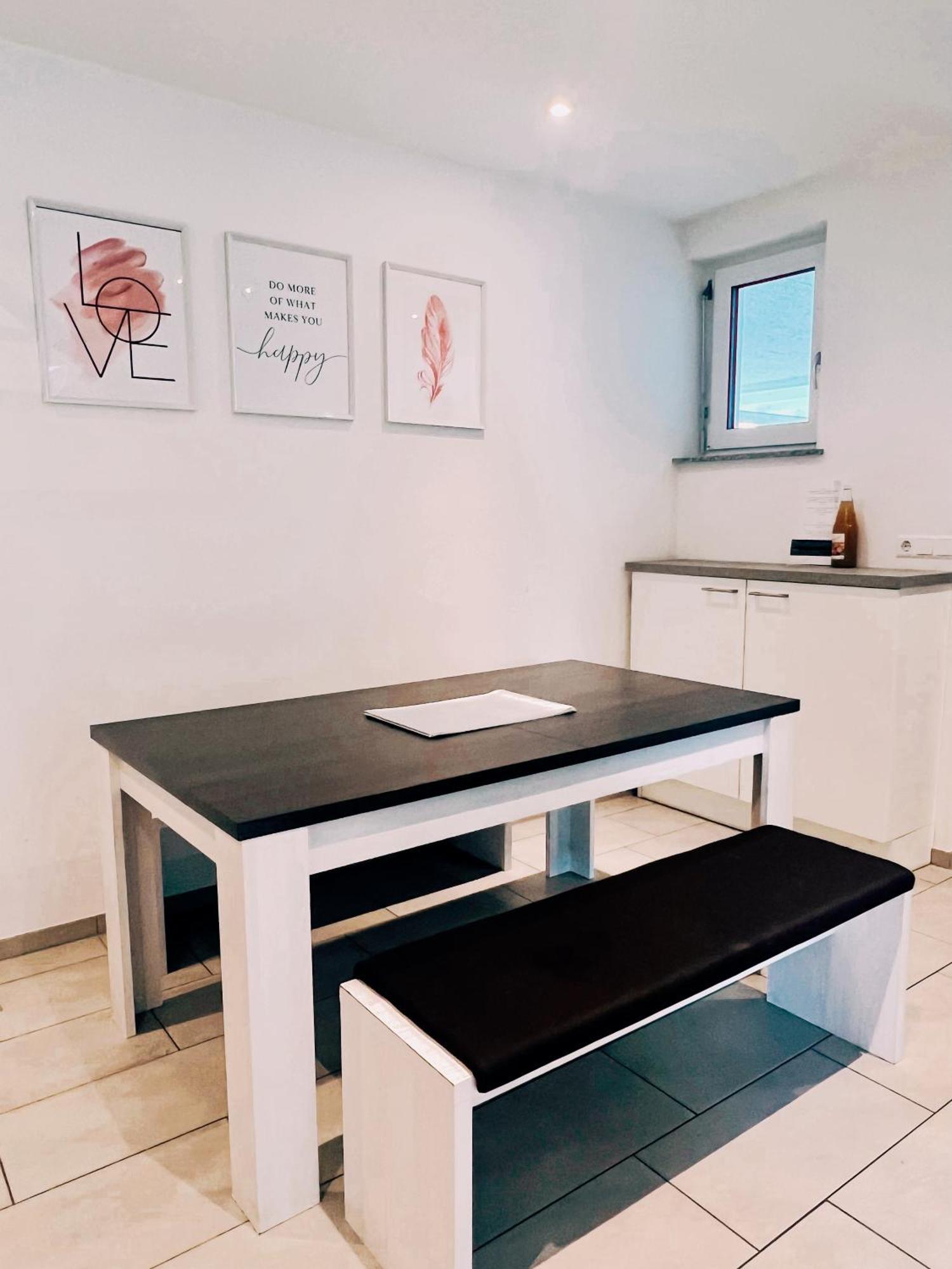 Apartment Zentrales In Mit Terrasse Fuer Bis Zu 5 Personen