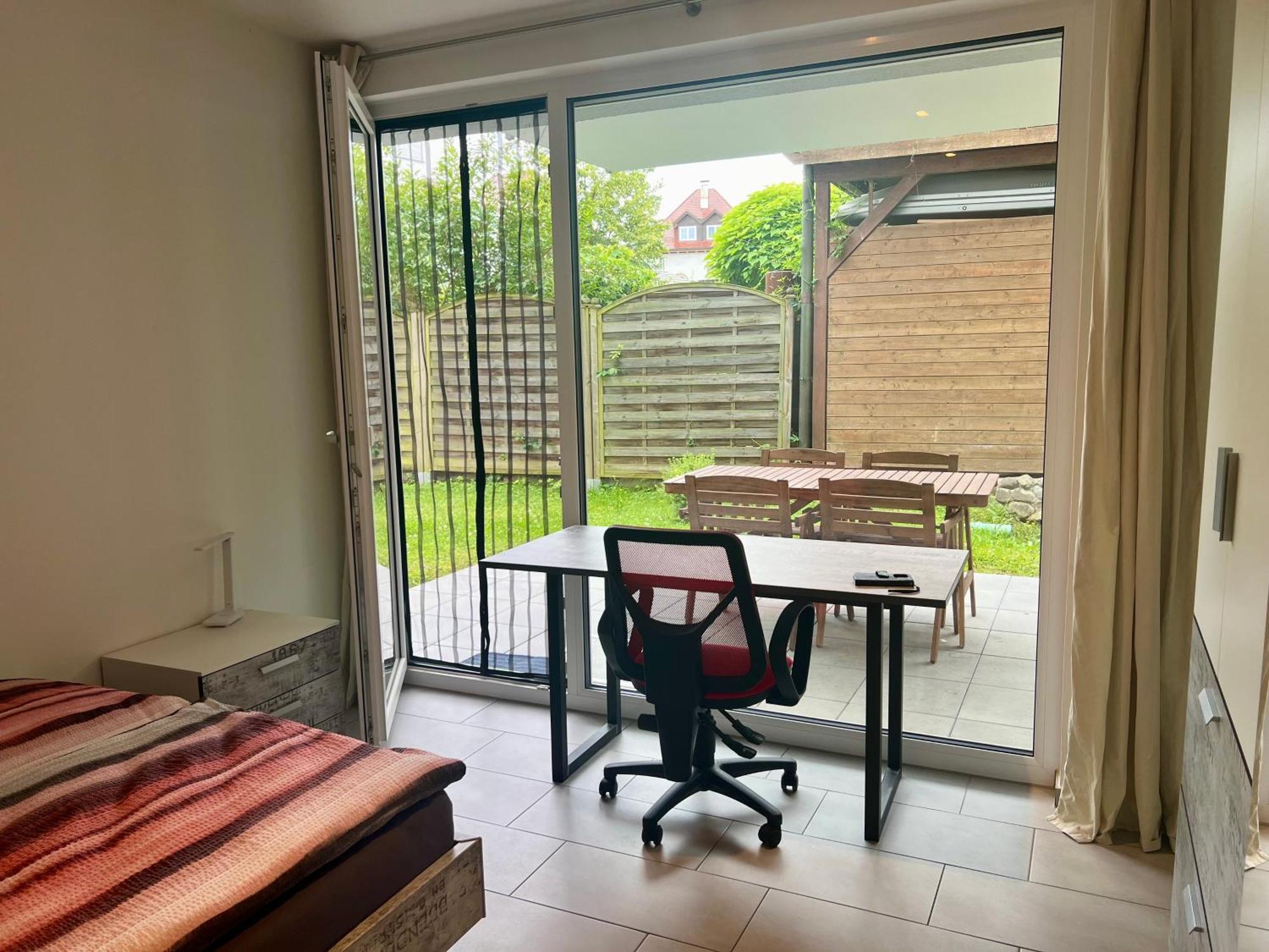 Zentrales In Mit Terrasse Fuer Bis Zu 5 Personen Friedrichshafen