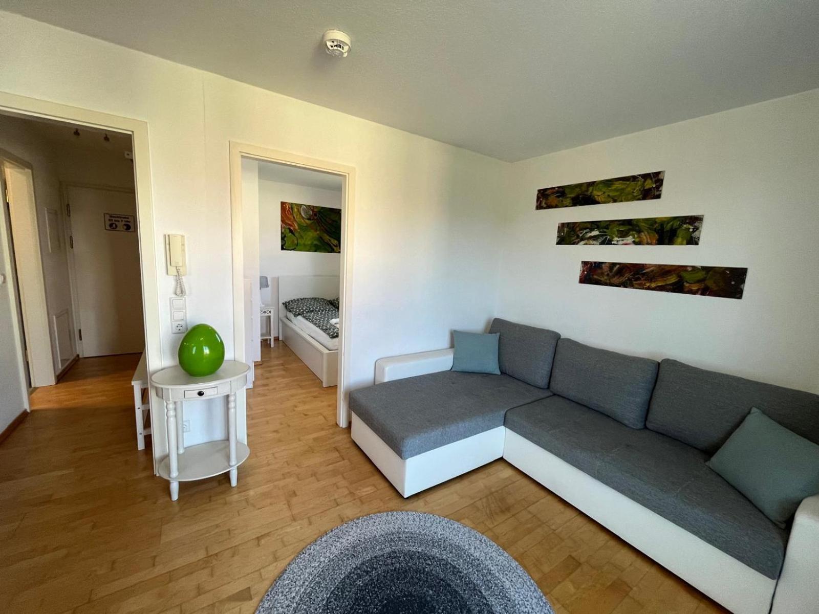 Cozy With Balcony Apartment Friedrichshafen