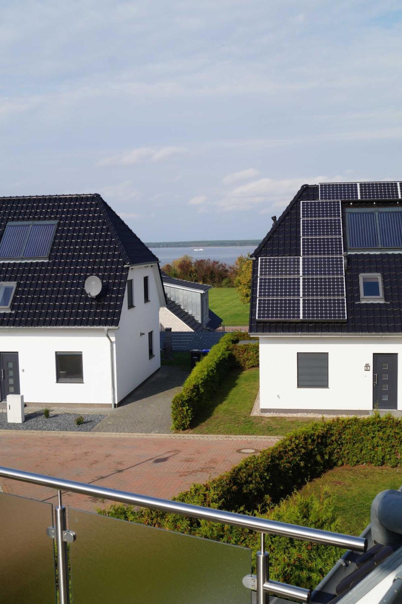 Villa Waterfront Am See Goehren-Lebbin