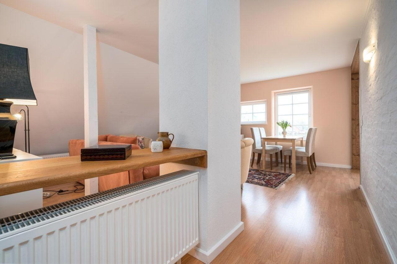 Ferienwohnung-1-im-landhaus-am-wildpark-boek Apartment