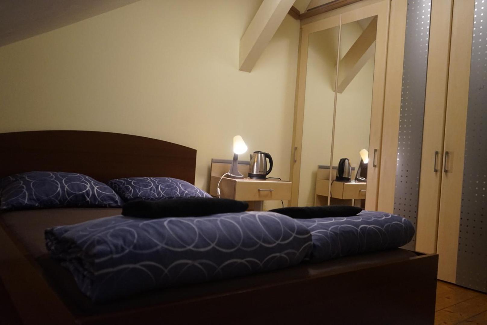 Hostel U6 Schofwrk *