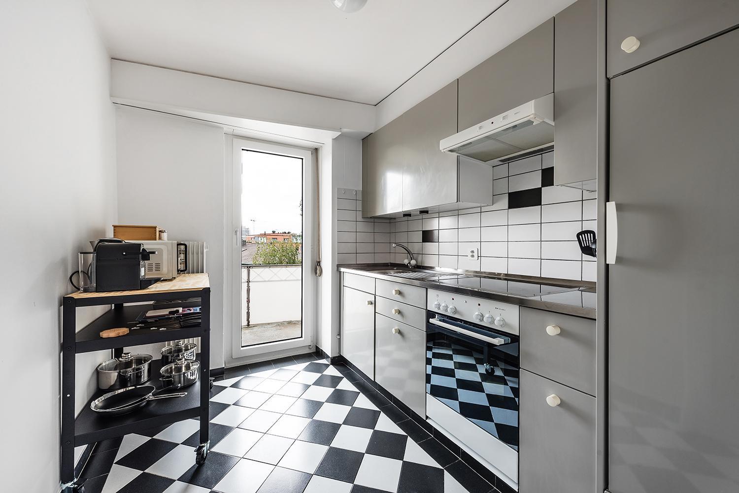 Soho 4 !gratis Parken, Free Parking! *