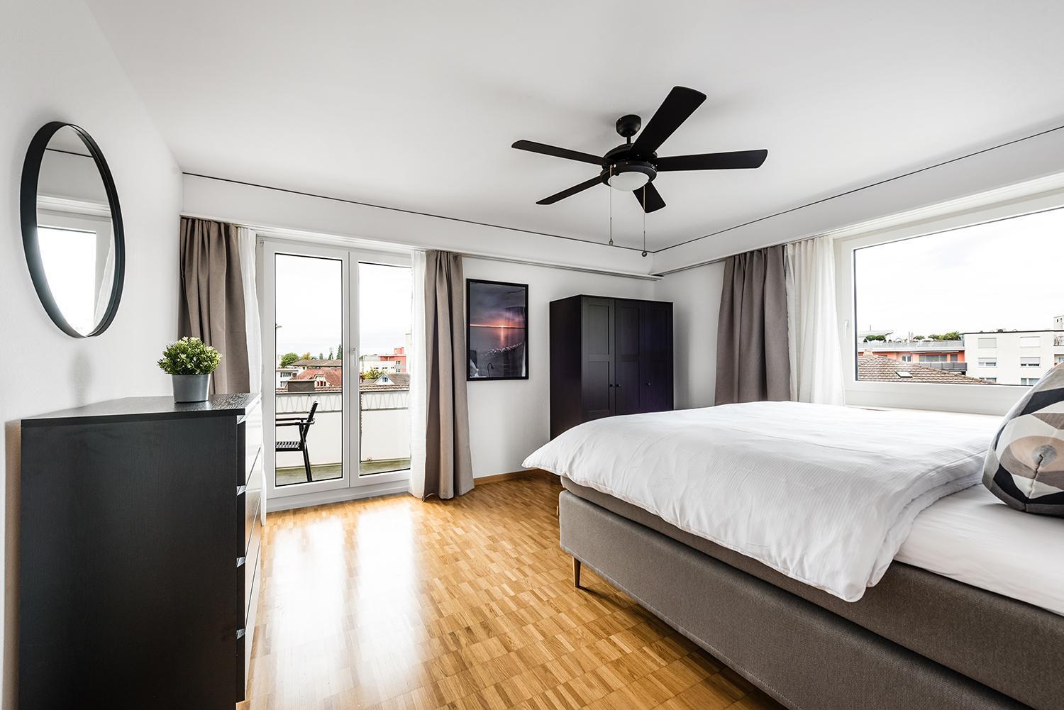 Soho 4 !gratis Parken, Free Parking!