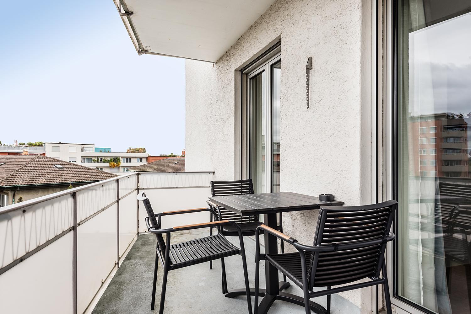 Soho 4 !gratis Parken, Free Parking! *