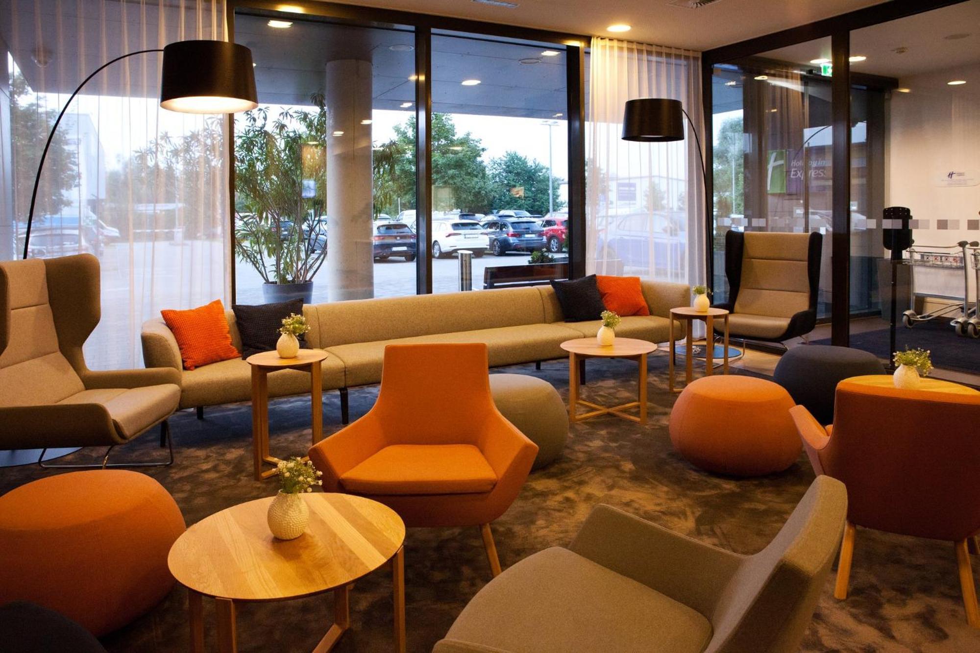 Express Friedrichshafen, An Ihg 3* Friedrichshafen