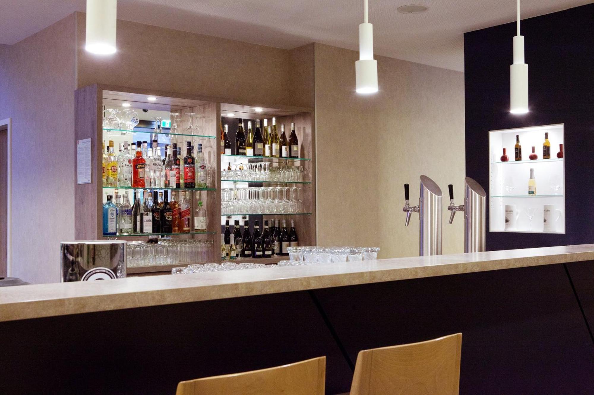 Express Friedrichshafen, An Ihg 3* Friedrichshafen