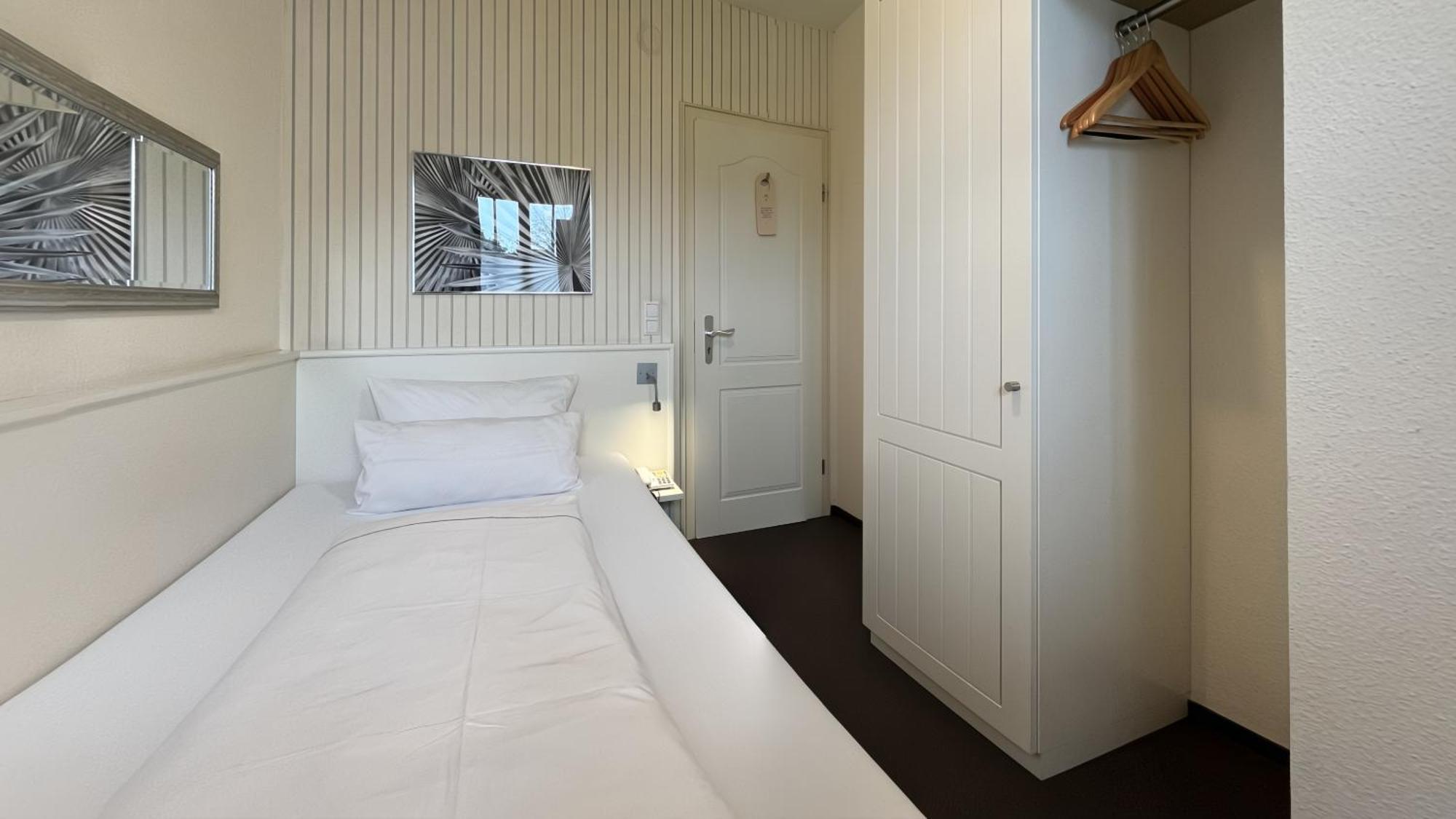 Neugarten Hotel 4*