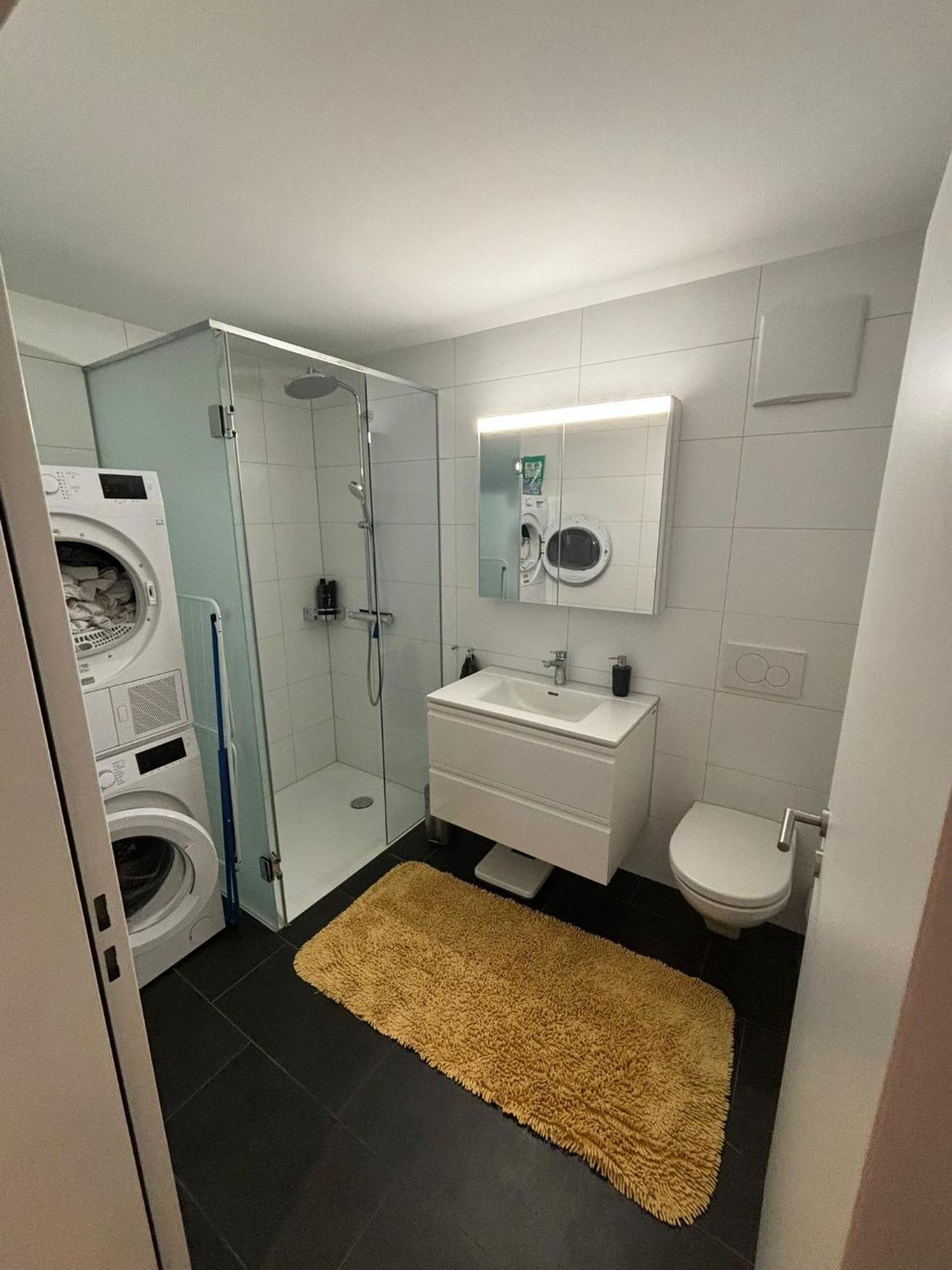 Seenaehe 300 Meter 126 Qm Wohnflaeche 6 Betten Apartment *