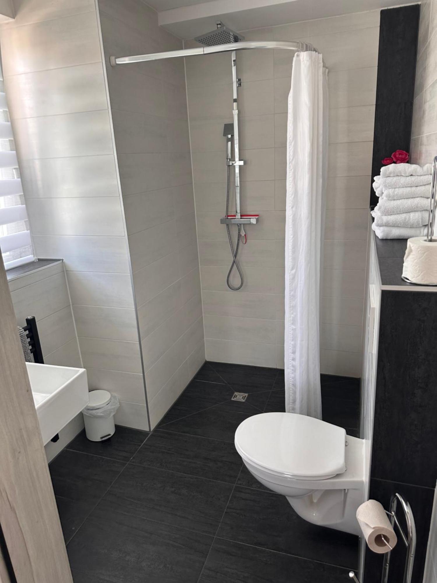 Gaestehaus Uezel * Friedrichshafen