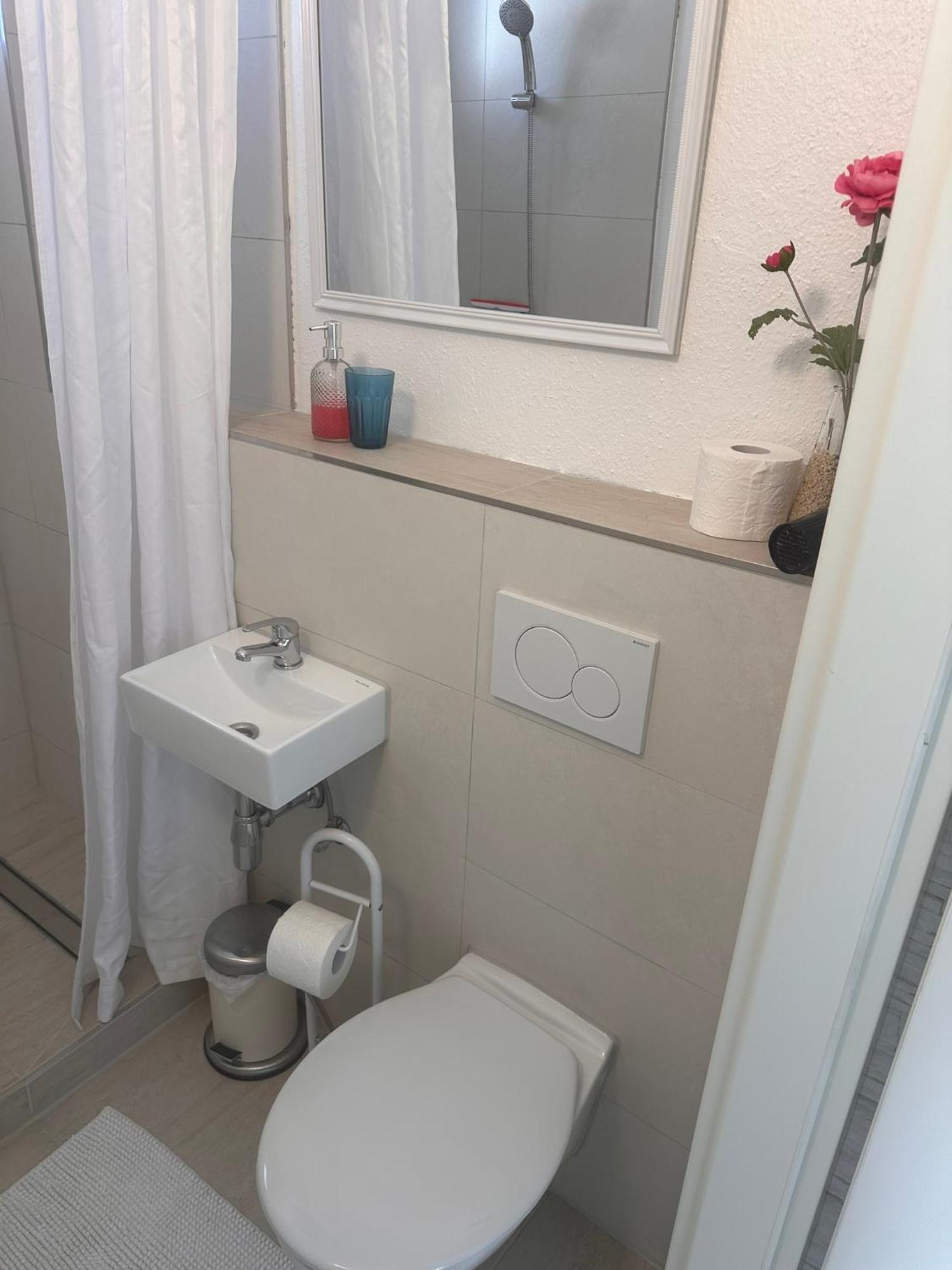 Gaestehaus Uezel * Friedrichshafen