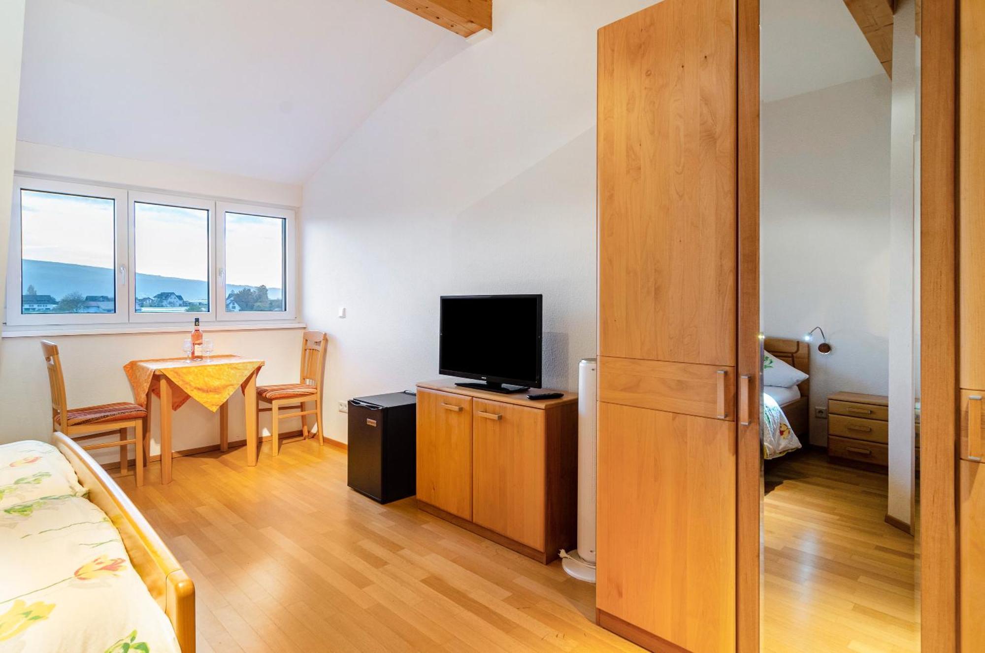 Zum Talhof Guest house *