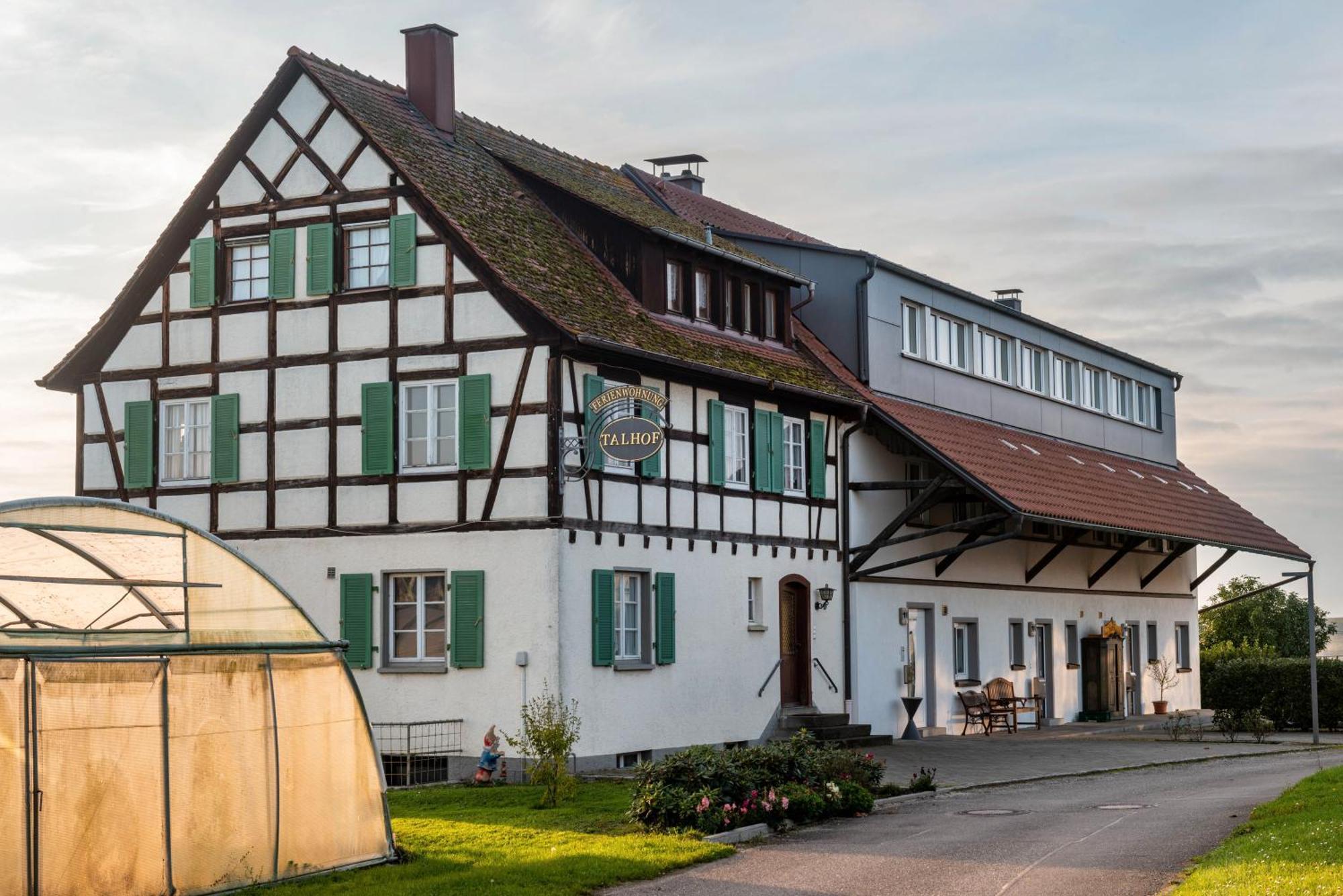Zum Talhof Guest house *