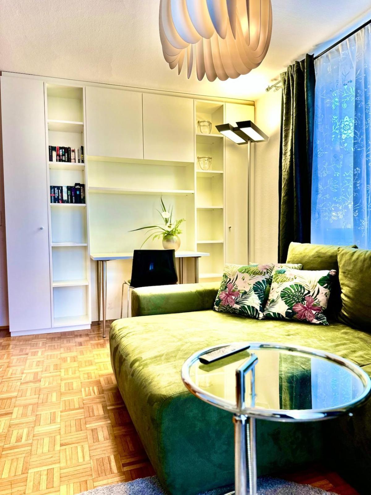 Boutique Mit Balkon Lauterach