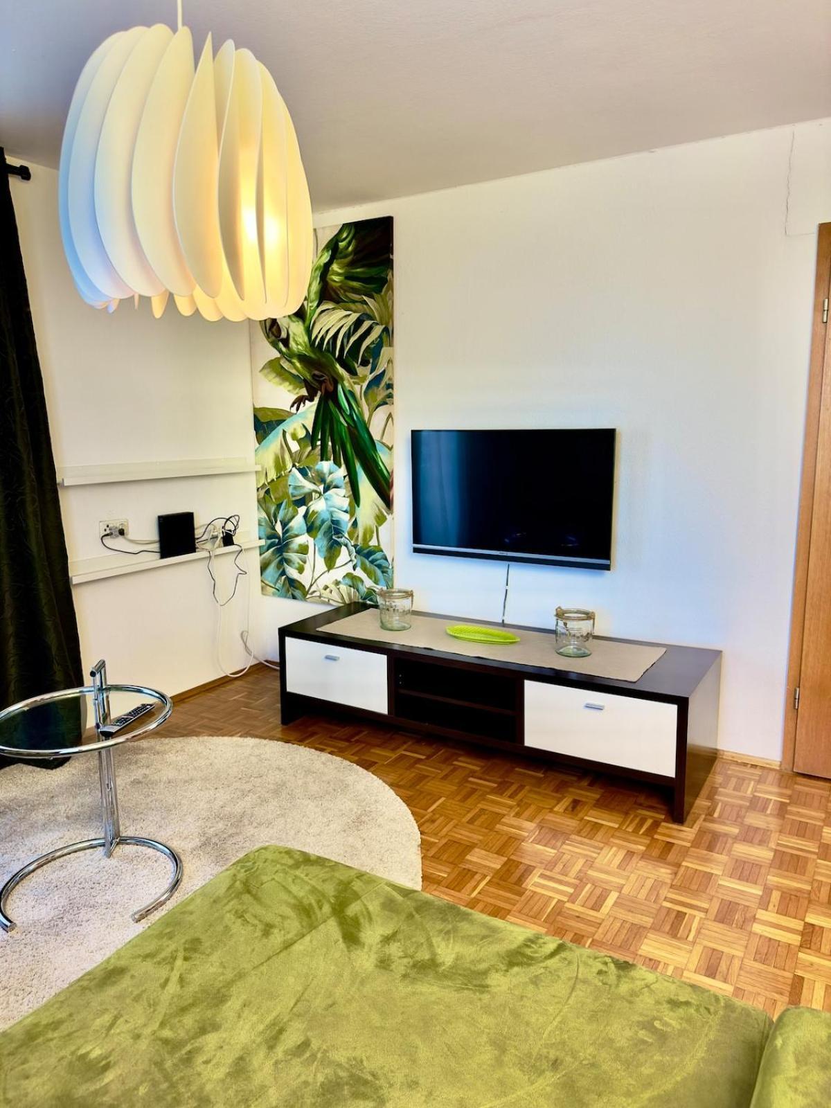 Boutique Mit Balkon * Lauterach