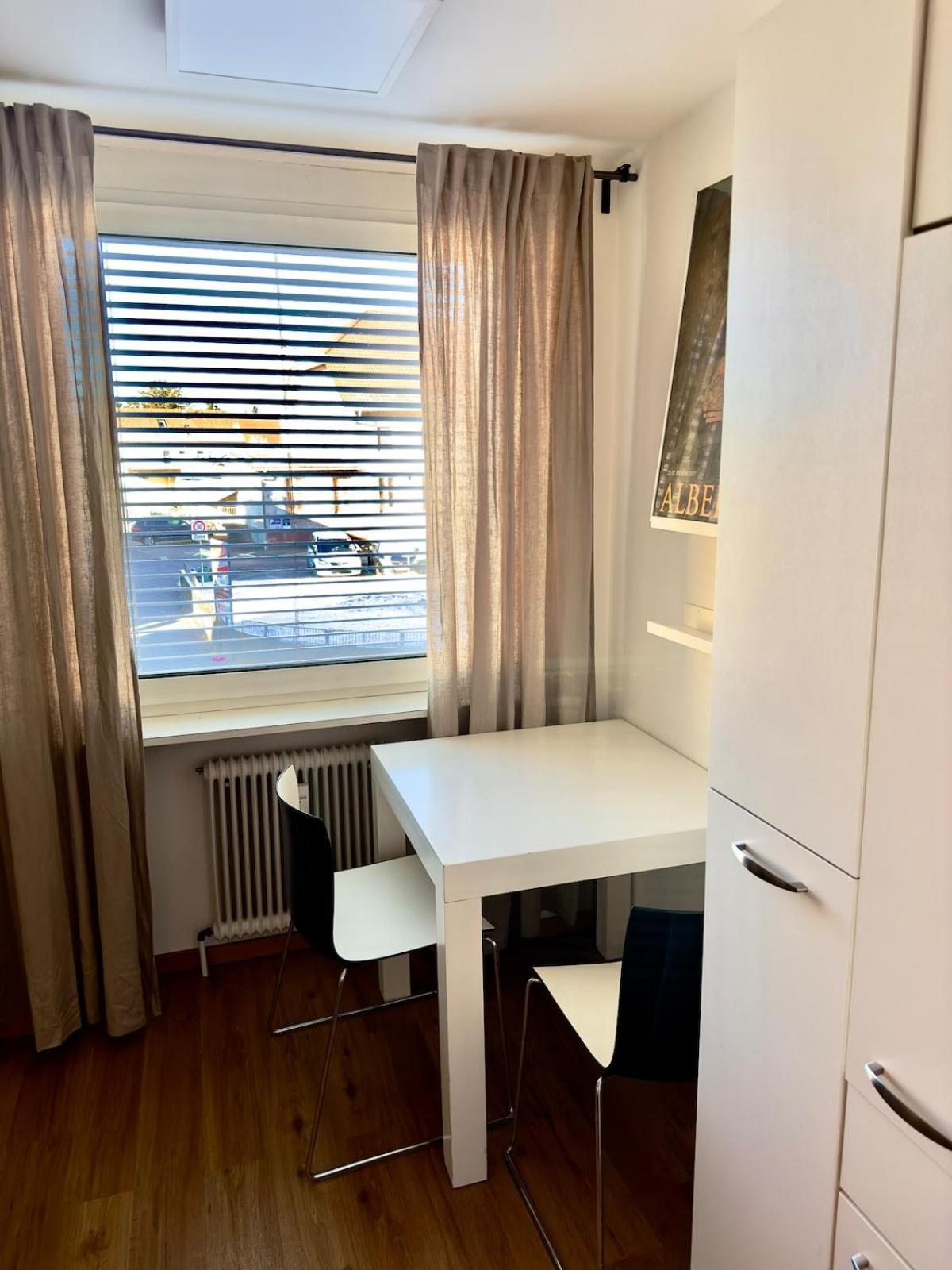 Boutique Mit Balkon *