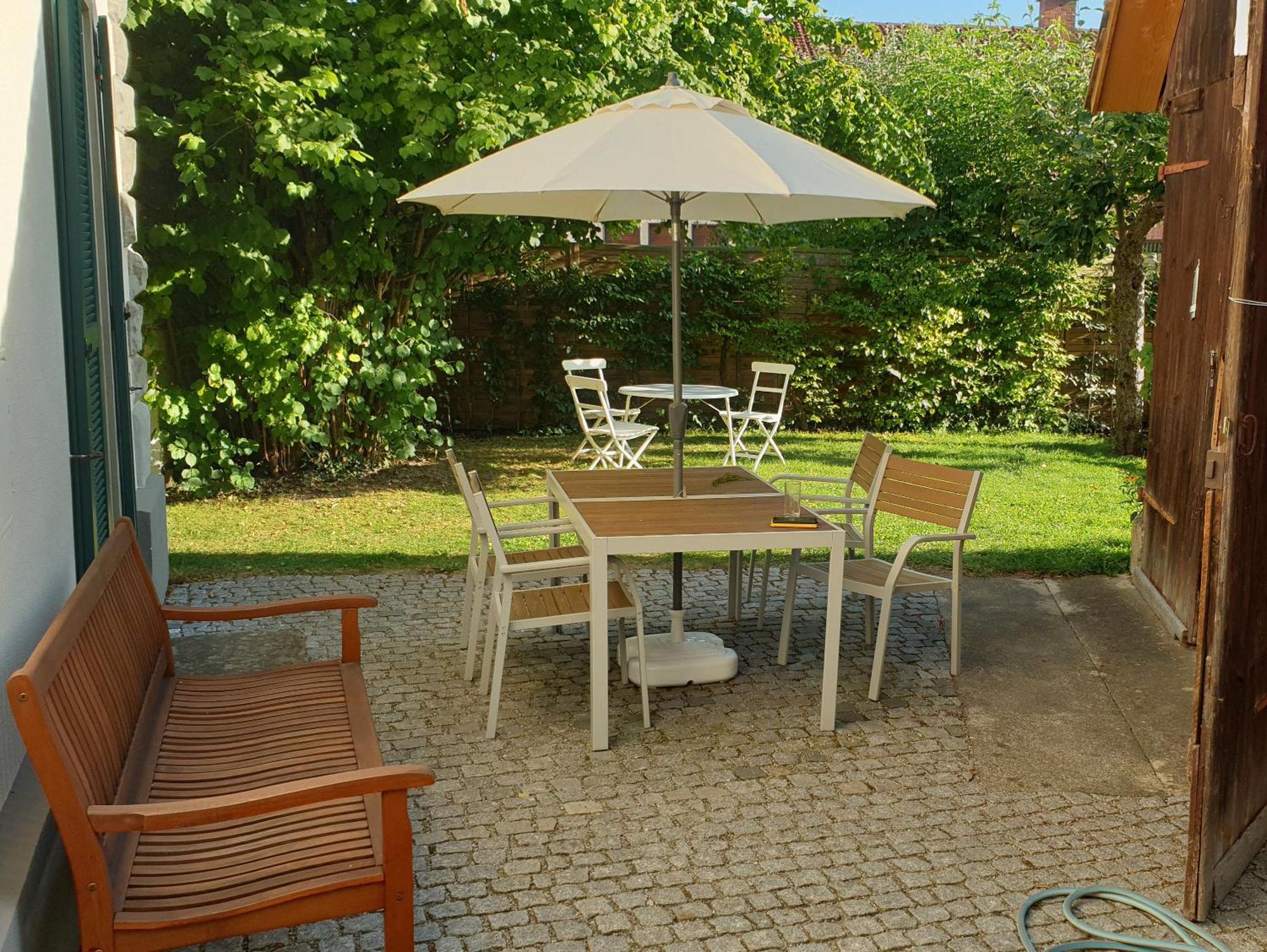 Schloessleweg 2a *