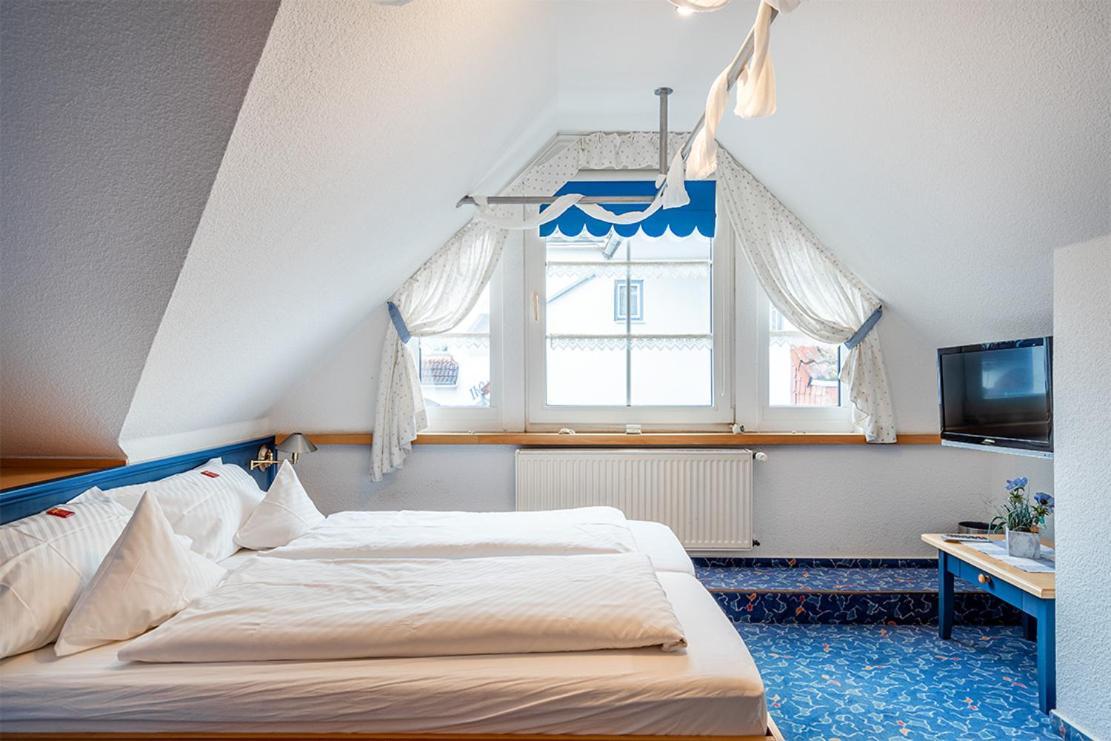 Stoertebeker Hotel *