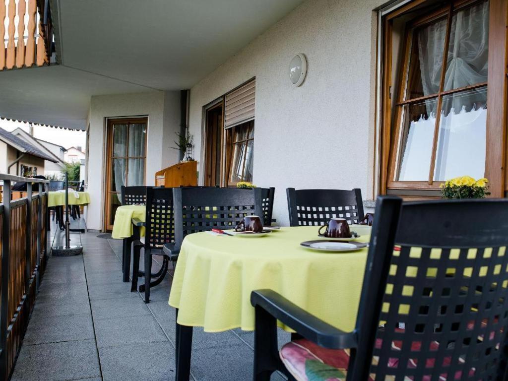 Gaestehaus St. Martin Bed & Breakfast 3*