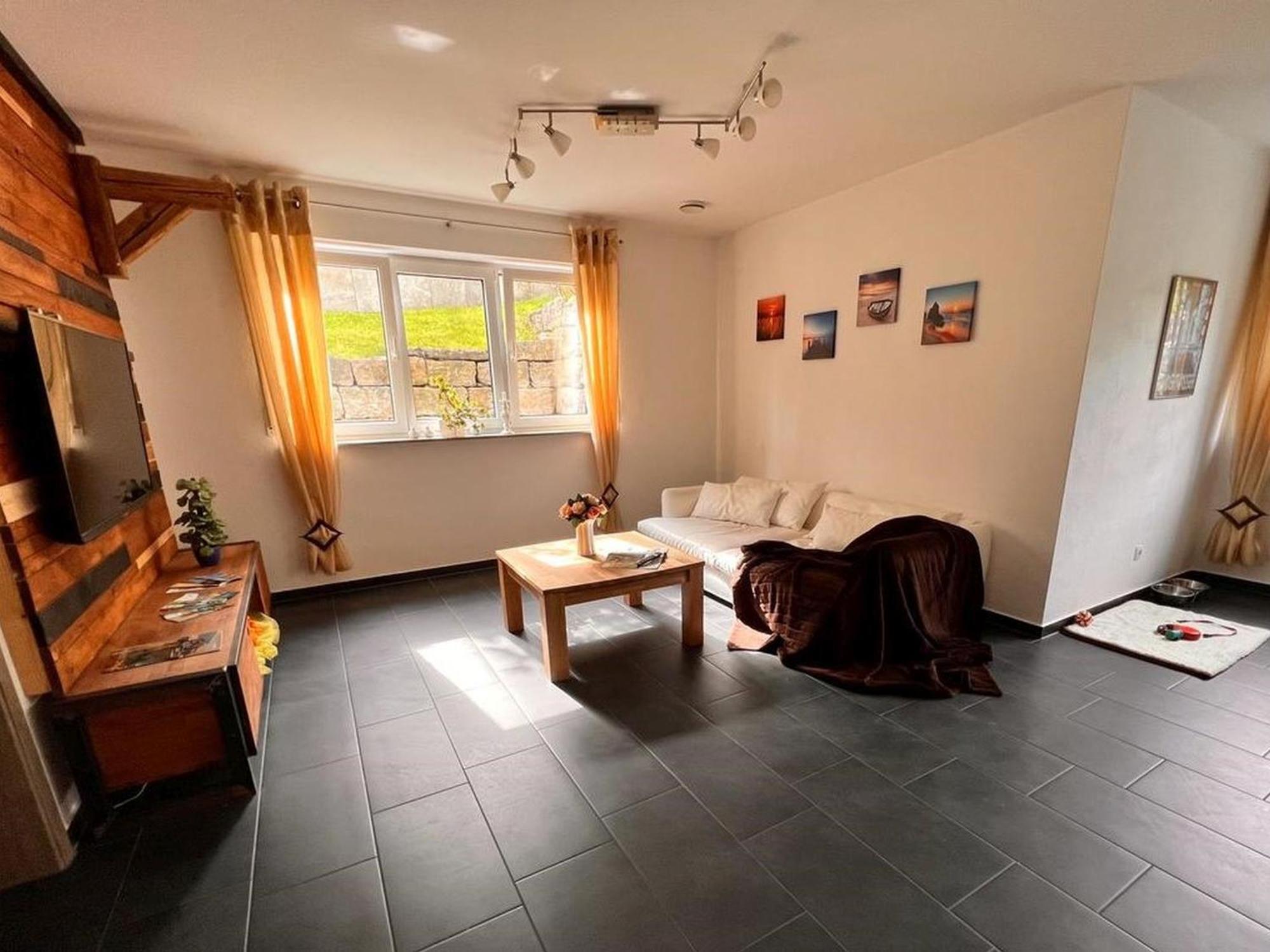 Krenz Apartment *