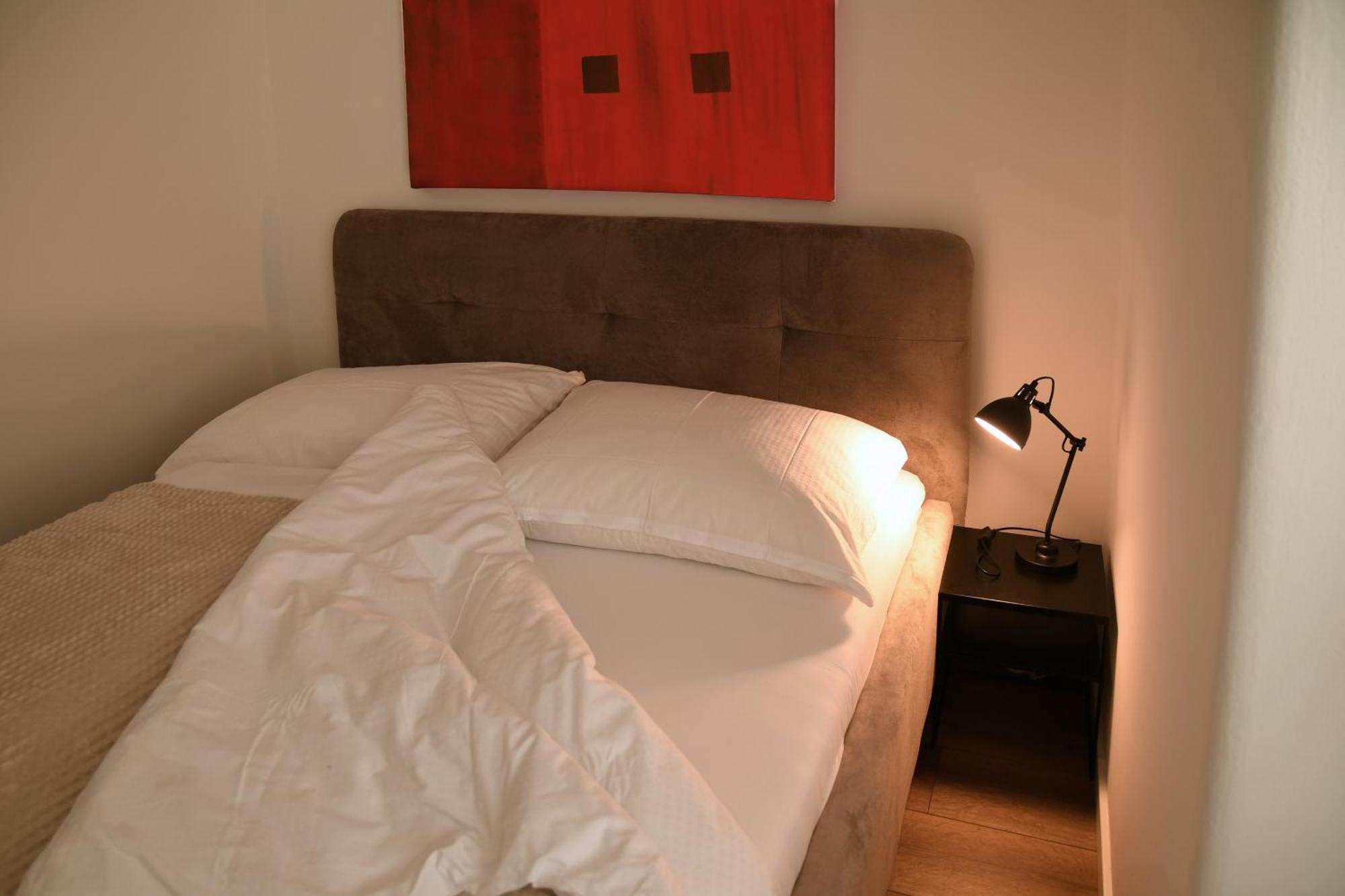 Apartment Engel