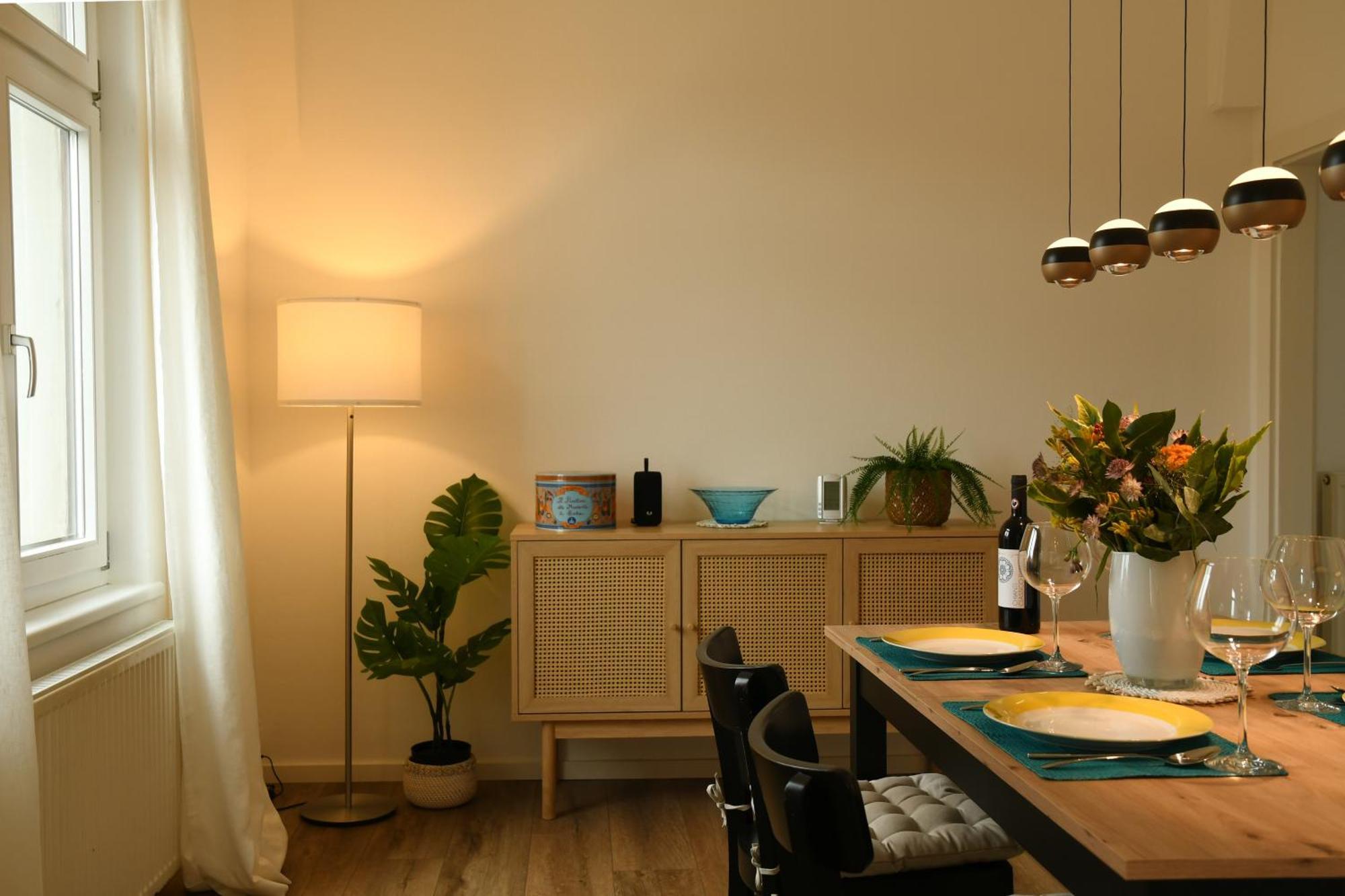 Apartment Engel