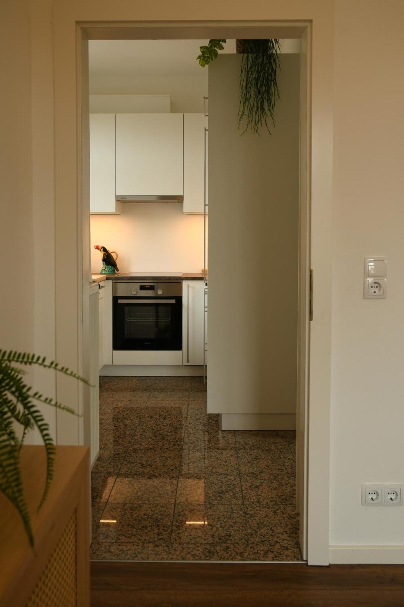 Engel Apartment *