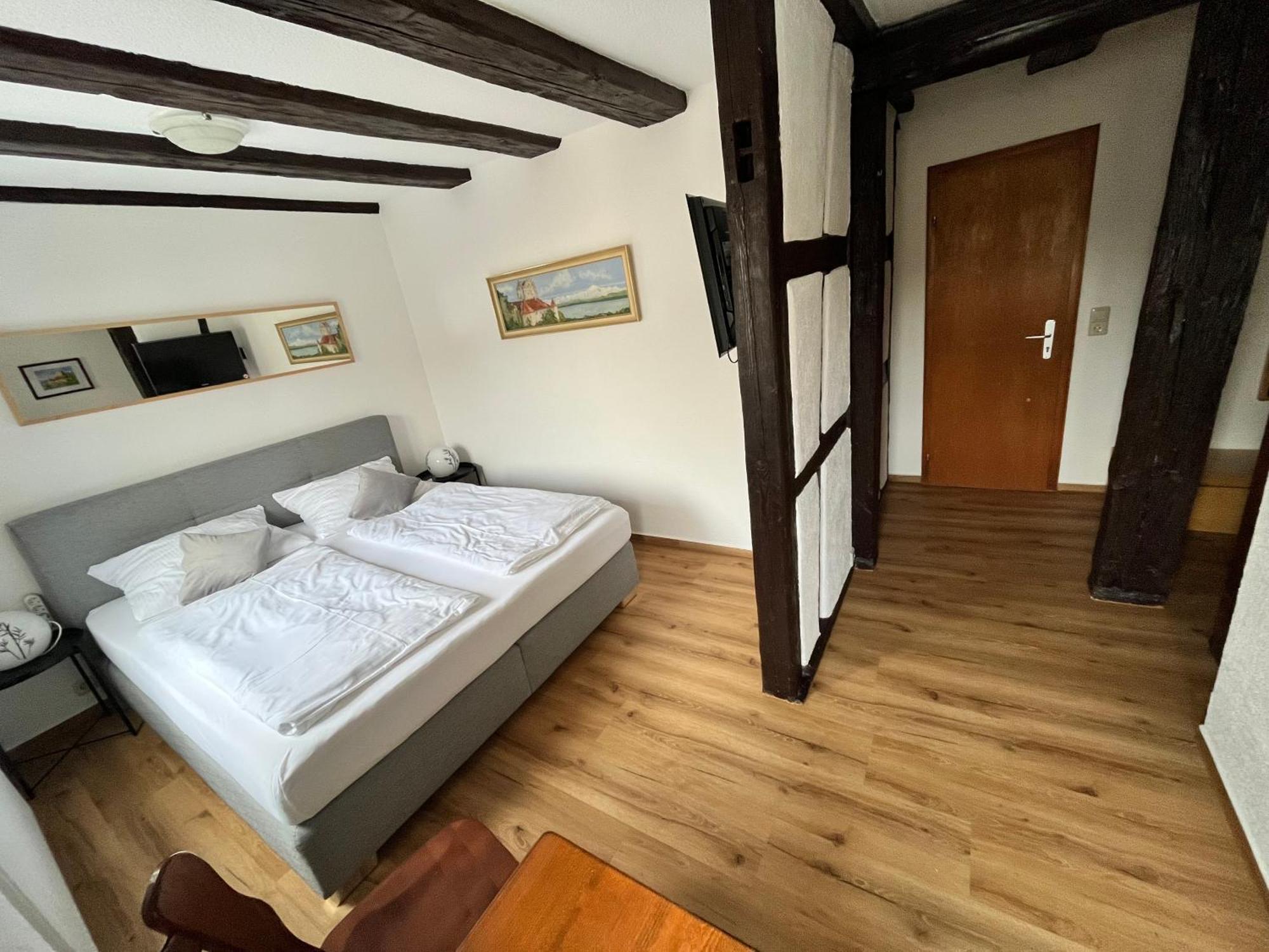 Gaestehaus Am Hafen Inn 3*