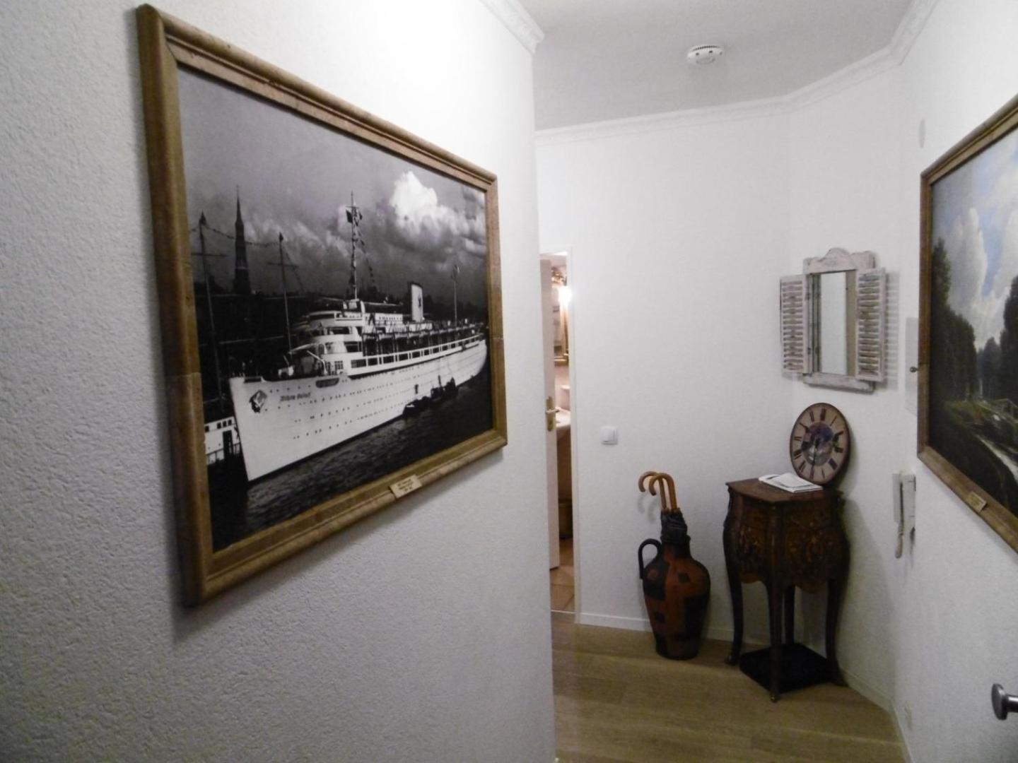 Falkenhorst Apartment *