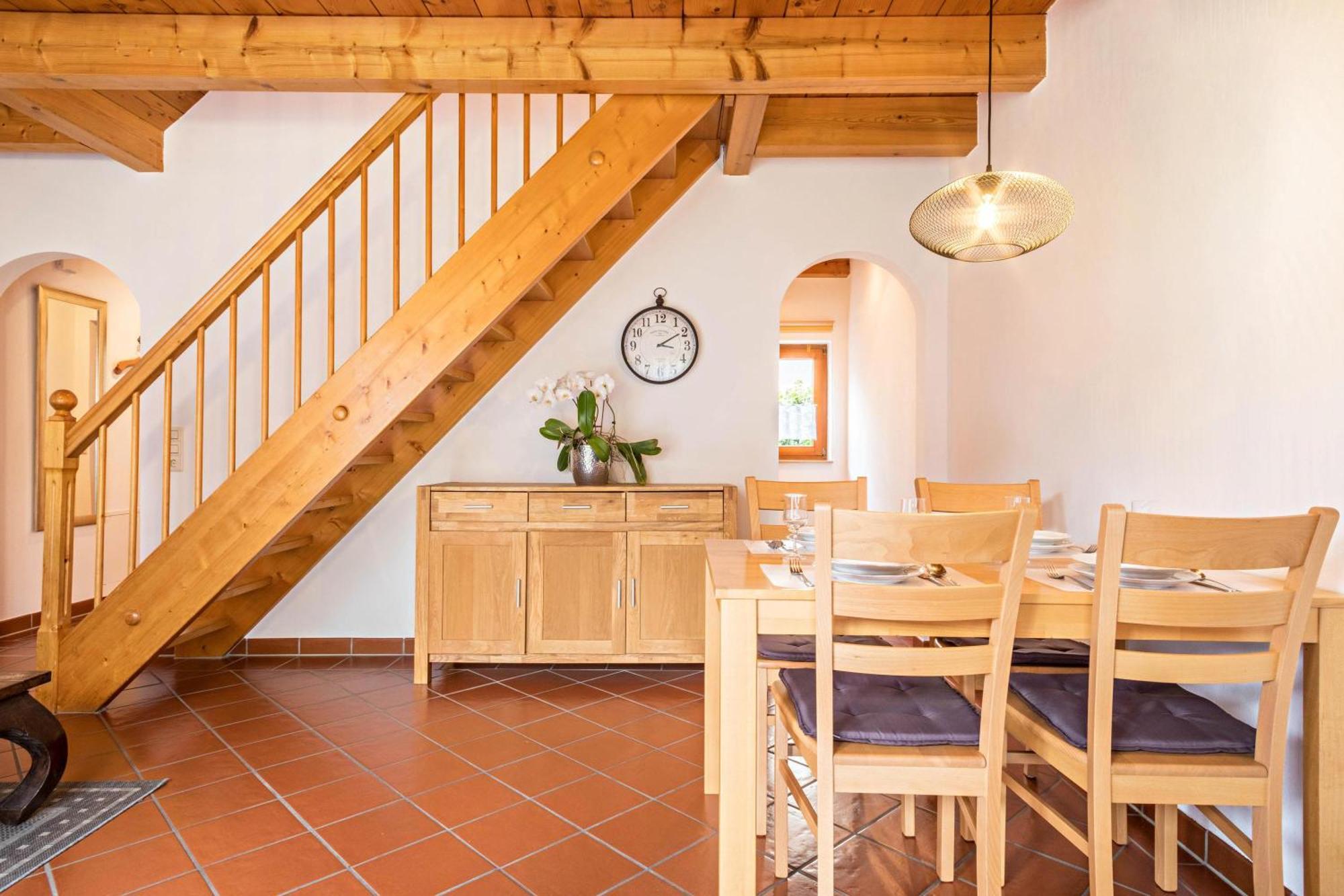 Apartment Gaestehaus Heilig 2 *