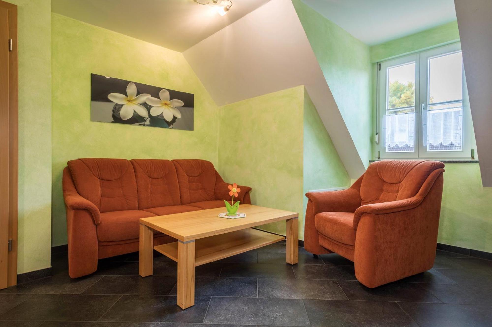 Apartment Zapfs Bauernhof Apfelbluete Tettnang