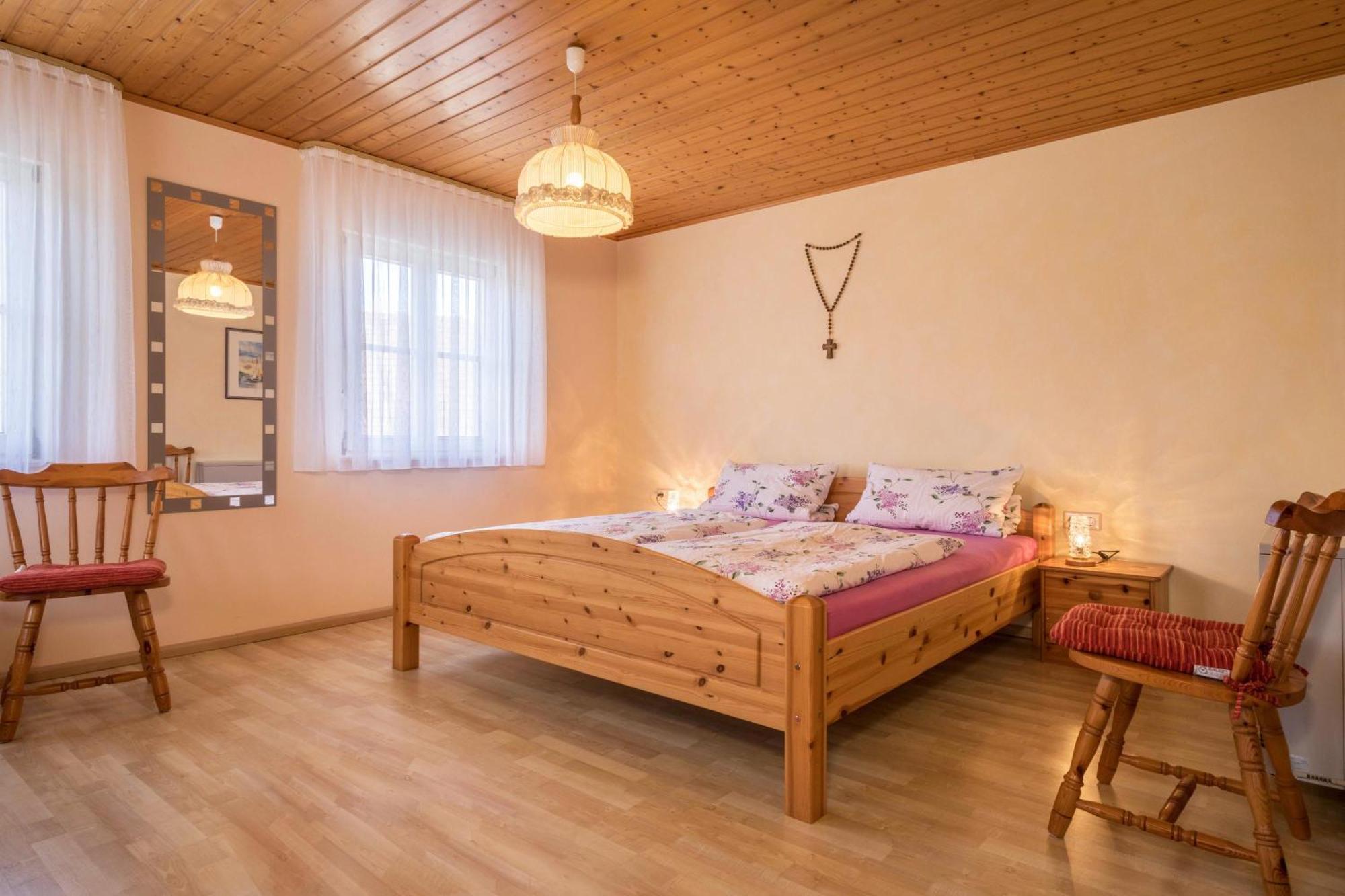 Apartment Zapfs Bauernhof Pfingstrose *