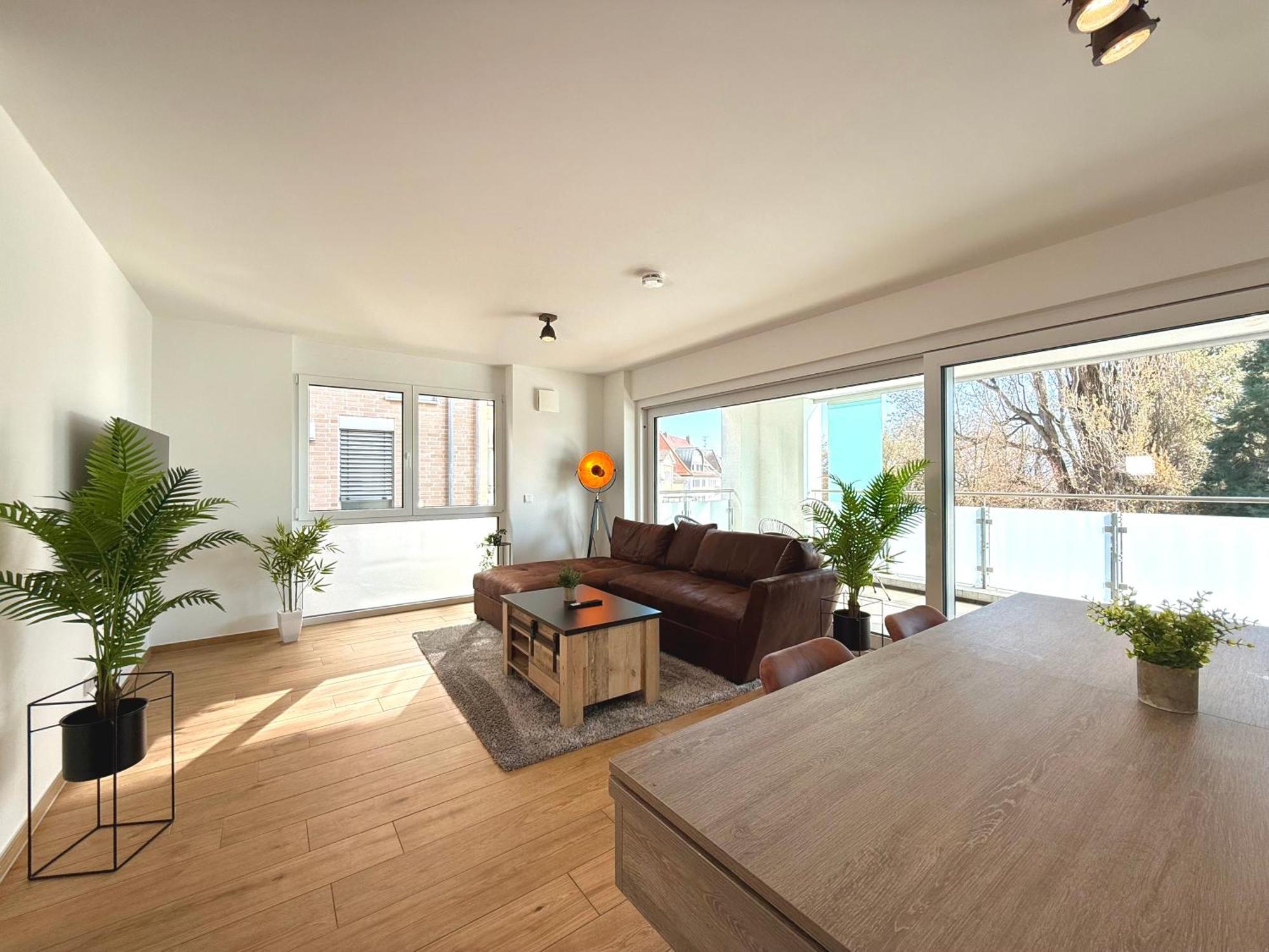 Living Timeless- Happy Living Bodensee Direkt Am Mit Billard, Parkplatz Und Balkon Fuer Bis Zu 6 Personen