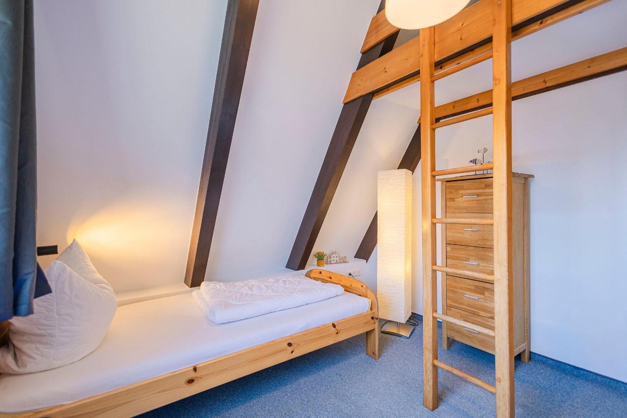 Holiday home Ferienwohnpark Nurdachhaus Typ 8 Ndt 012 Immenstaad am Bodensee