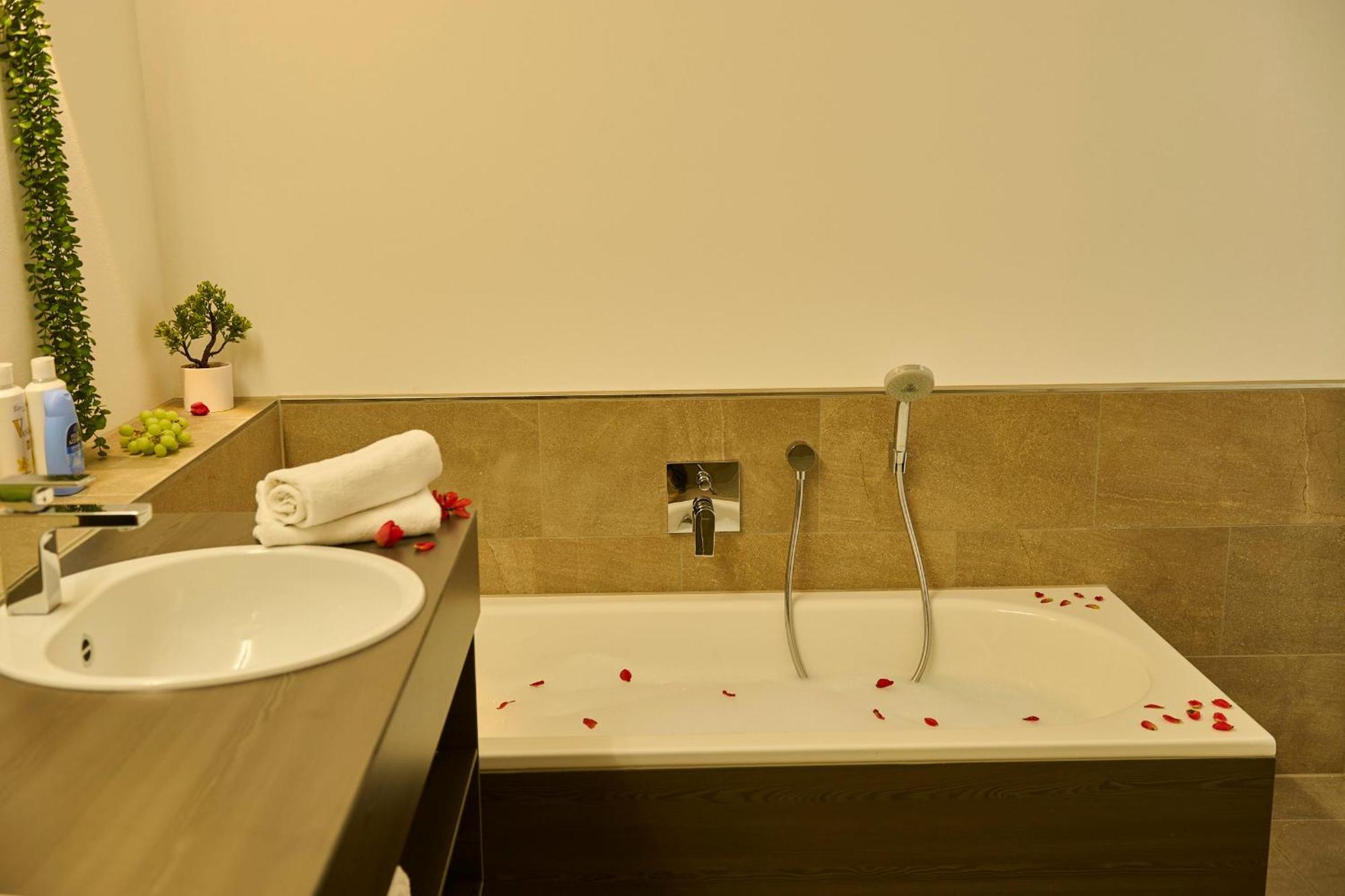 Bodensee Penthouse 23d - Seesicht - Billiard - Massage - Bbq - Tischkicker - Panorama Exklusive *