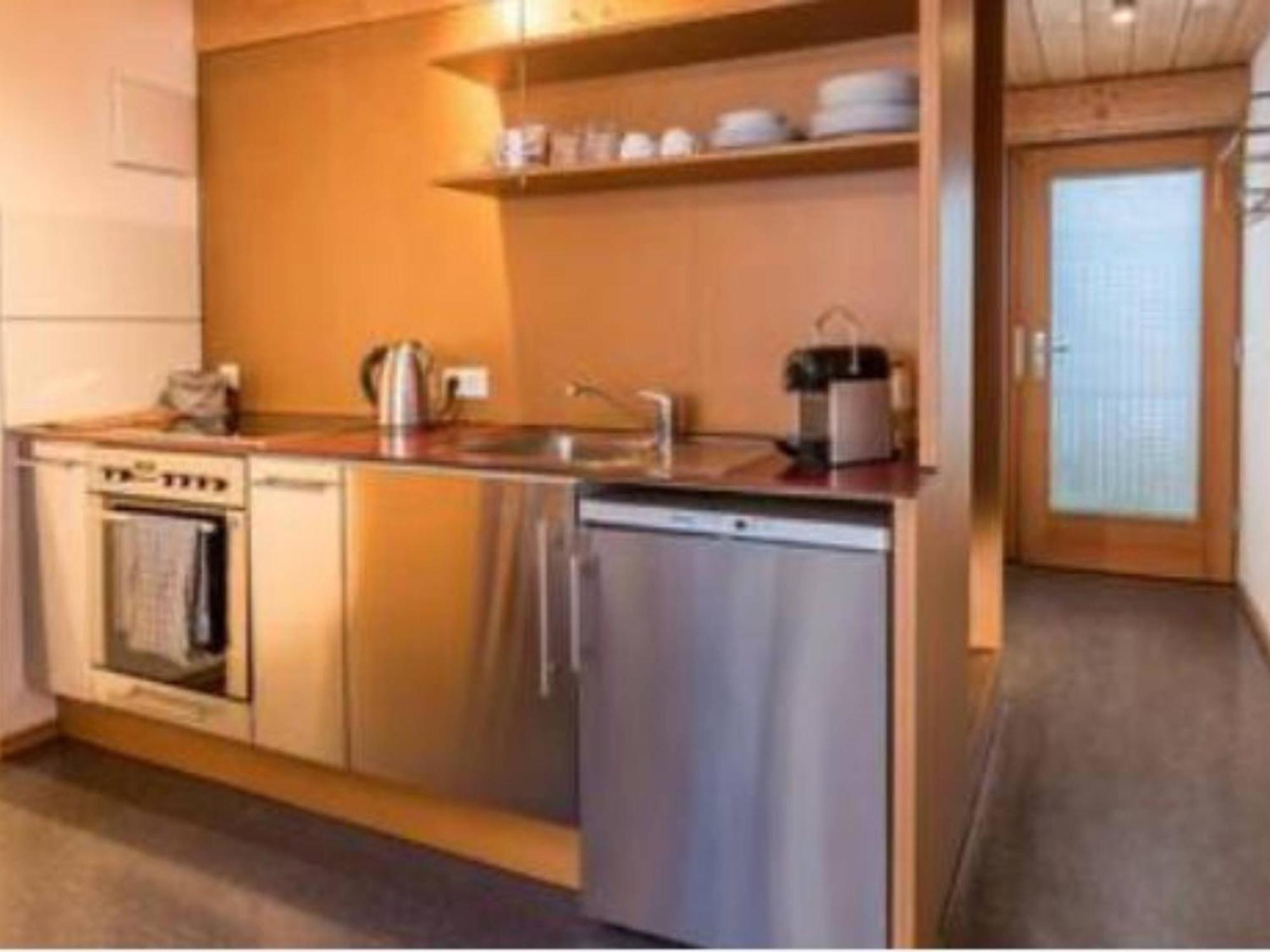 Apartment Seeglueck Seegold - Moderne Maisonette-wohnung Mit Balkon Und Parkplatz In Seenaehe In Konstanz-dingels-dorf