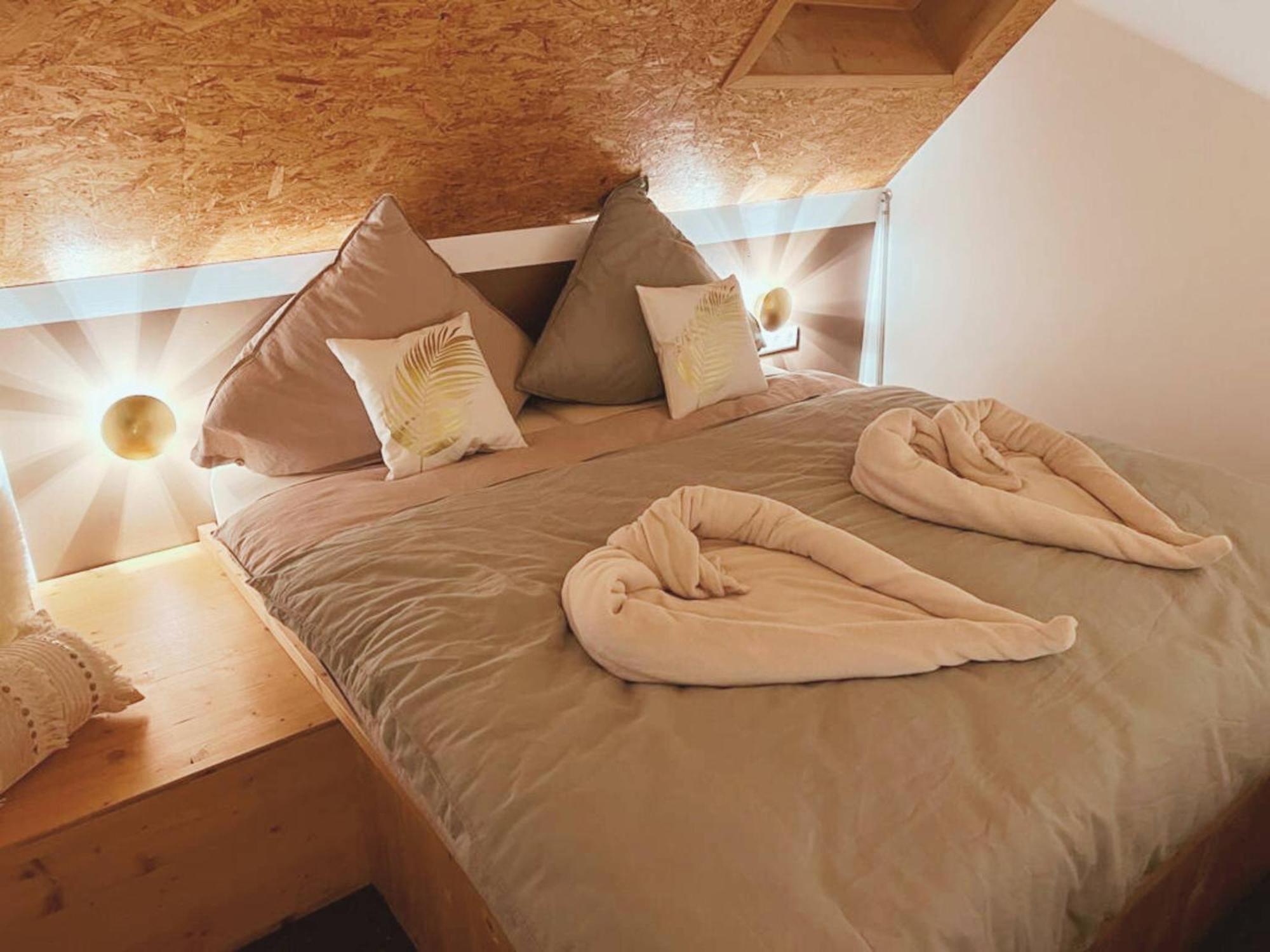Seeglueck Seegold - Moderne Maisonette-wohnung Mit Balkon Und Parkplatz In Seenaehe In Konstanz-dingels-dorf Apartment *