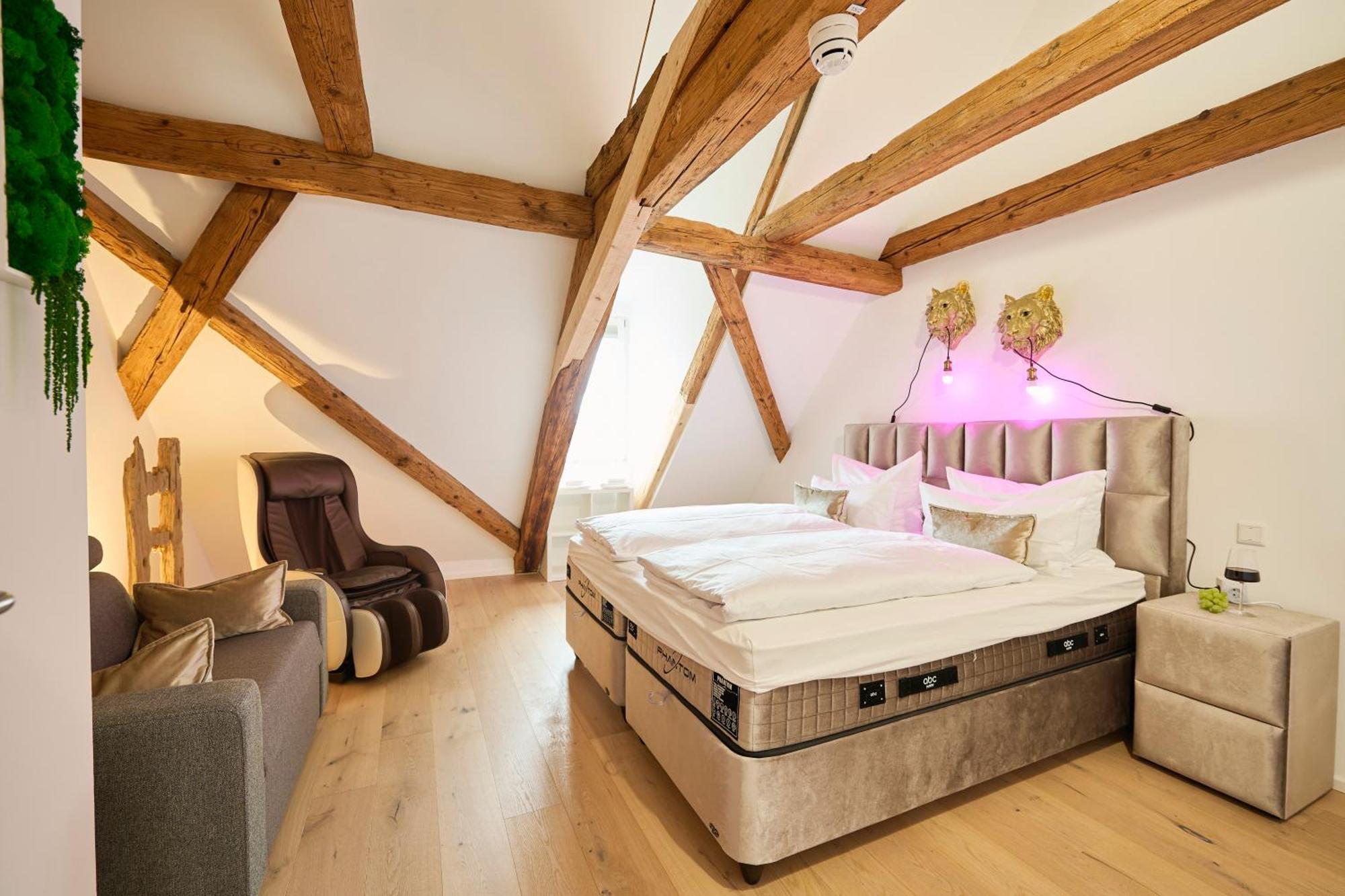 Wood World Luxury - Massage - Bergblick - Tranpolin- Parken *