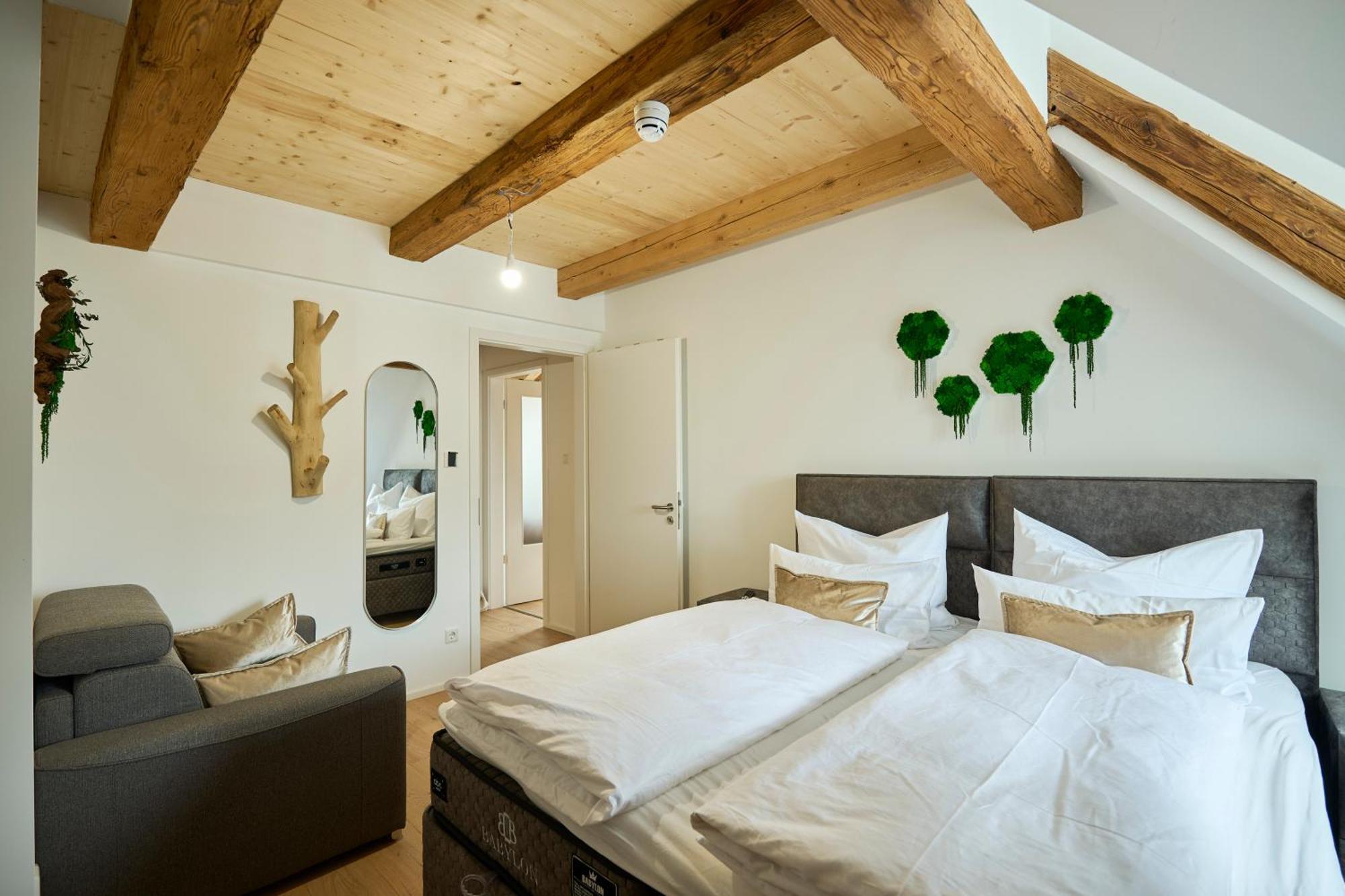 Apartment Wood World Luxury - Massage - Bergblick - Tranpolin- Parken Markdorf