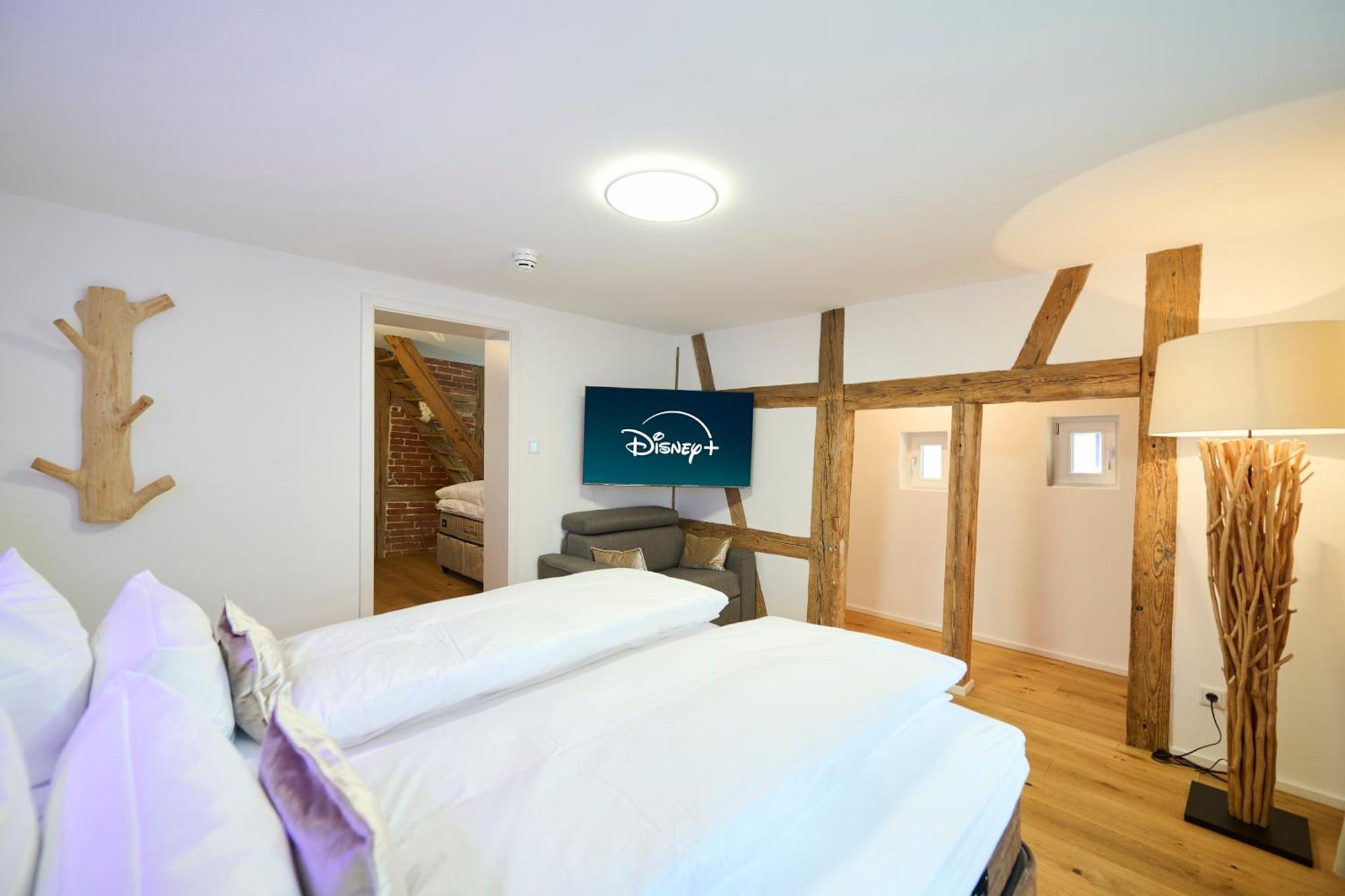 Wood World Iii Massage - Tischkicker - Parken - Kueche - Light Show - Trambolin *