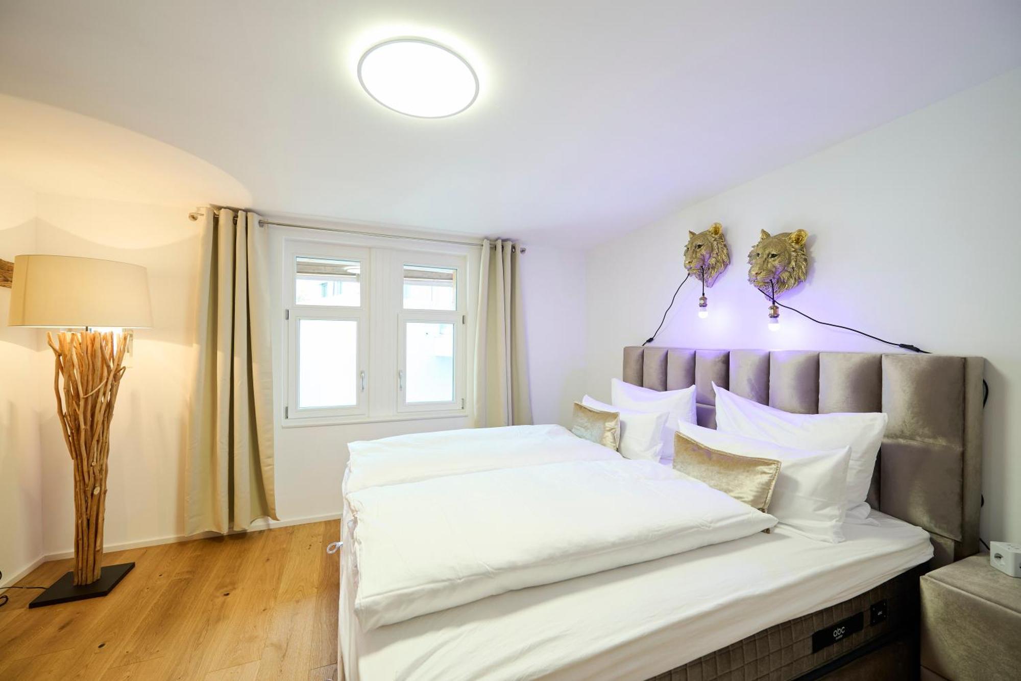 Wood World Iii Massage - Tischkicker - Parken - Kueche - Light Show - Trambolin