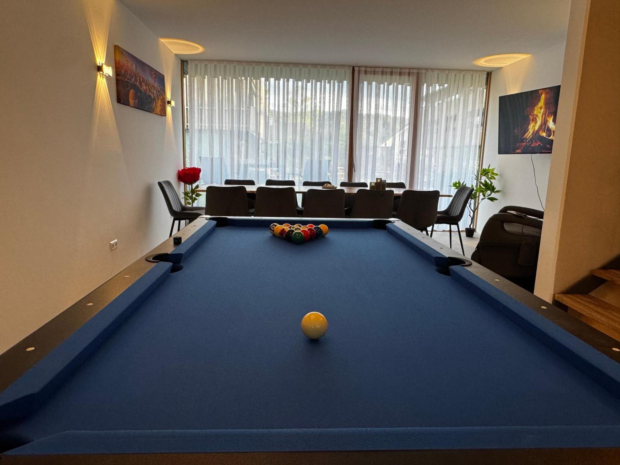 Holiday home Bodensee Penthouse 23d - Seesicht - Billiard - Massage - Bbq - Tischkicker - Panorama Exklusive Ohningen