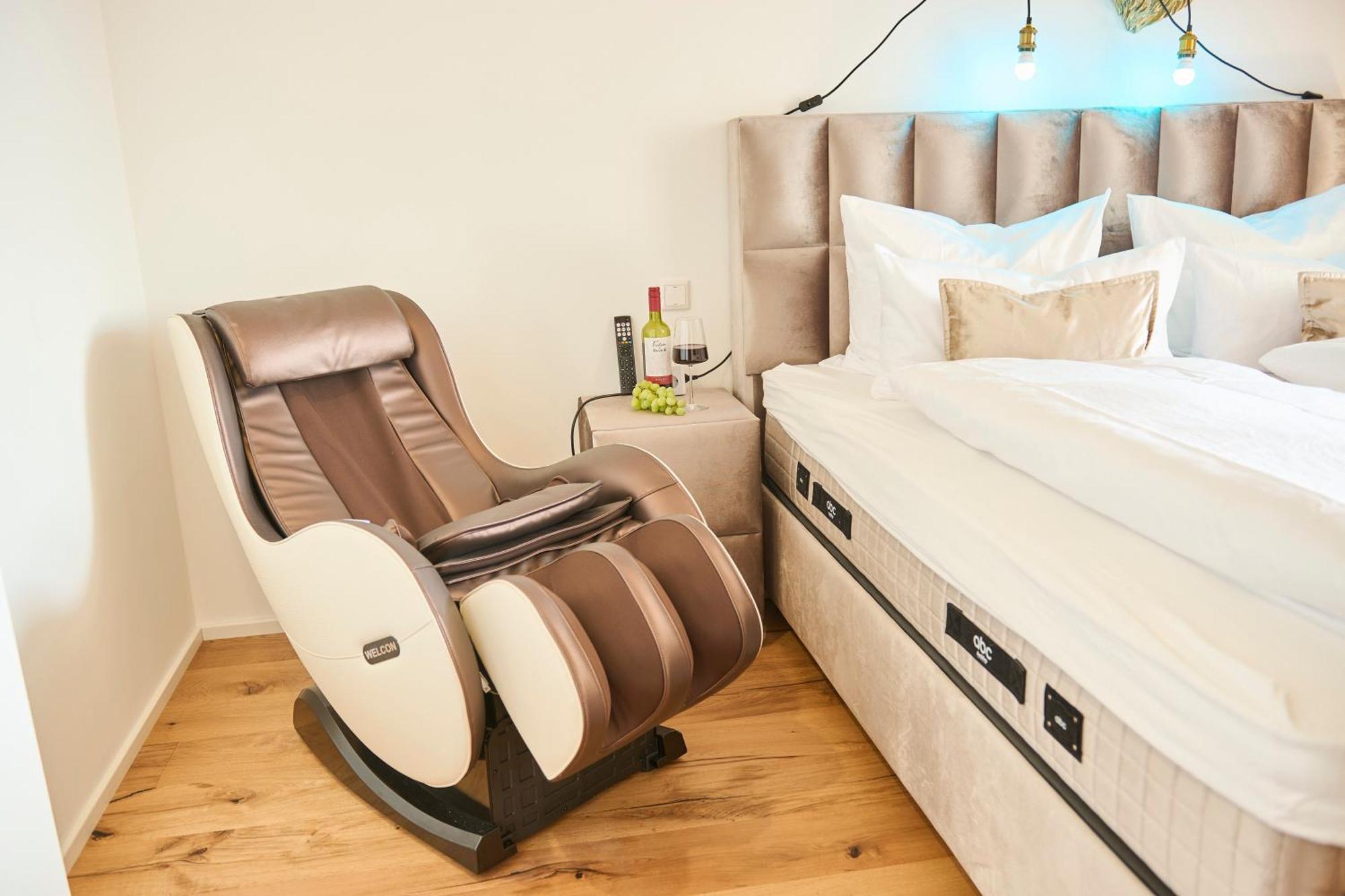 Wood World Ii Massage - Bergblick - Parken - Kueche - Light Show - Trampolin Apartment *