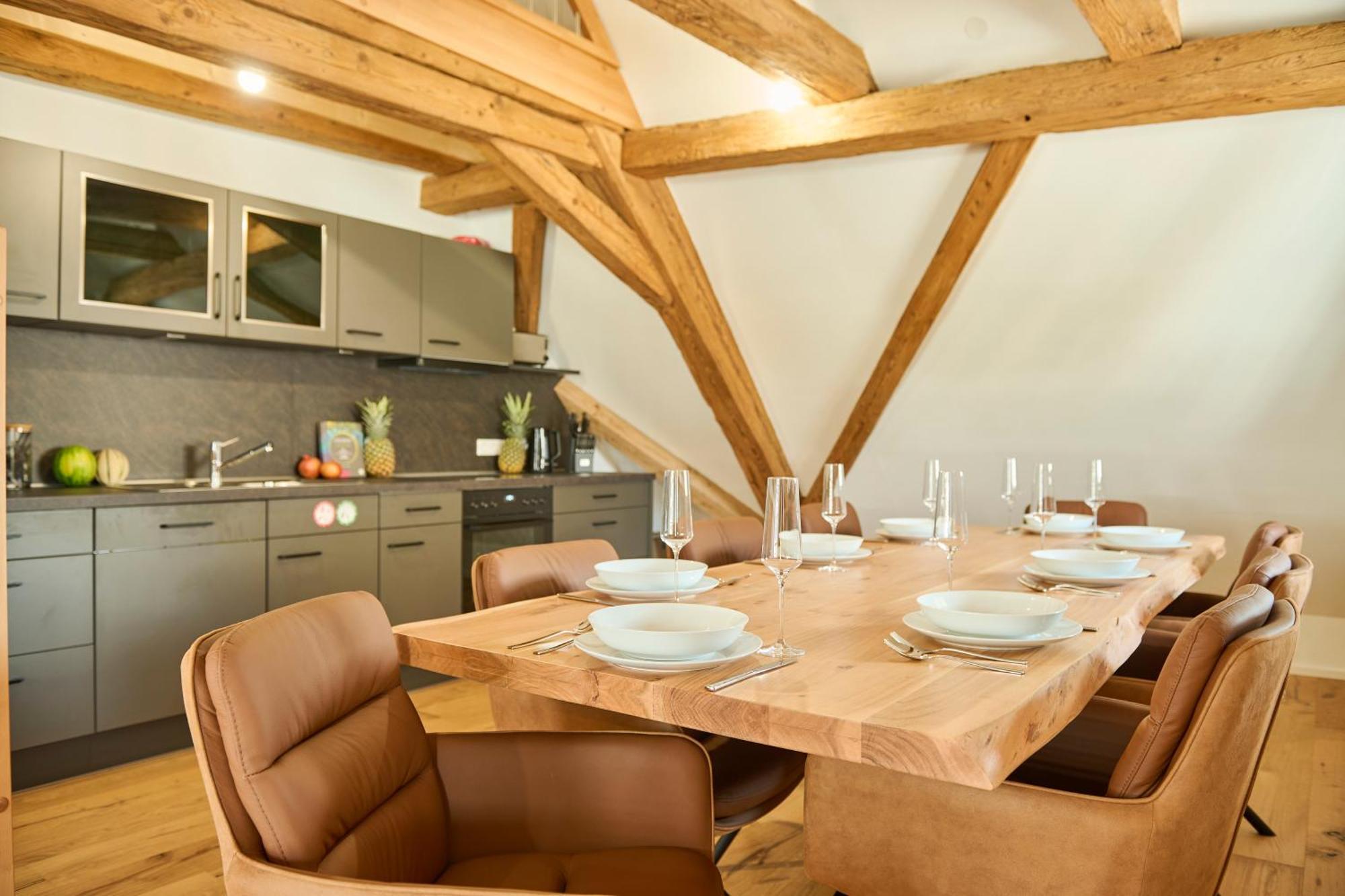 Wood World Ii Massage - Bergblick - Parken - Kueche - Light Show - Trampolin Apartment Markdorf