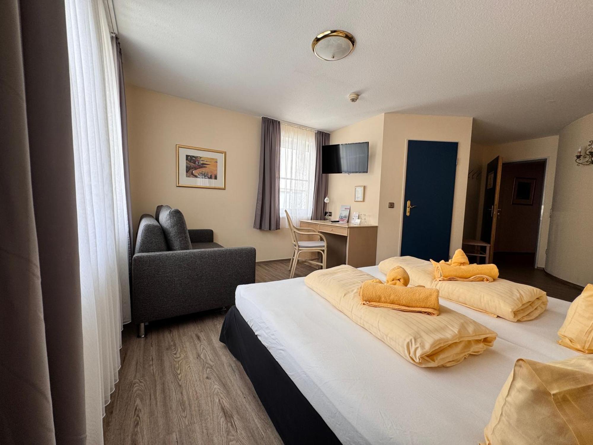 Hotel Hotel&restaurant Mainaublick 3*