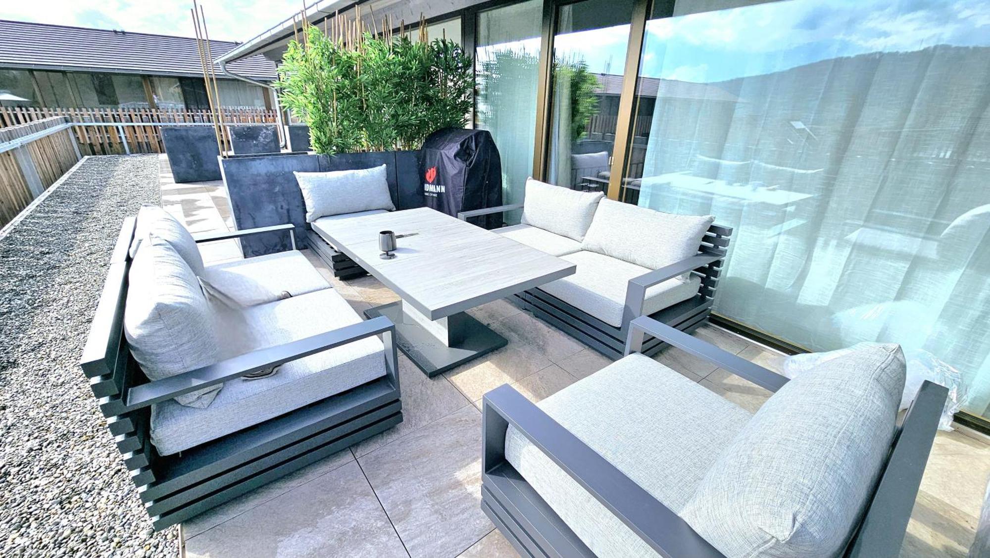 Tropical Island 23c - Seesicht - Massage - Bbq - Billiard - Tischkicker - Penthouse - Parkplatz Holiday home Ohningen