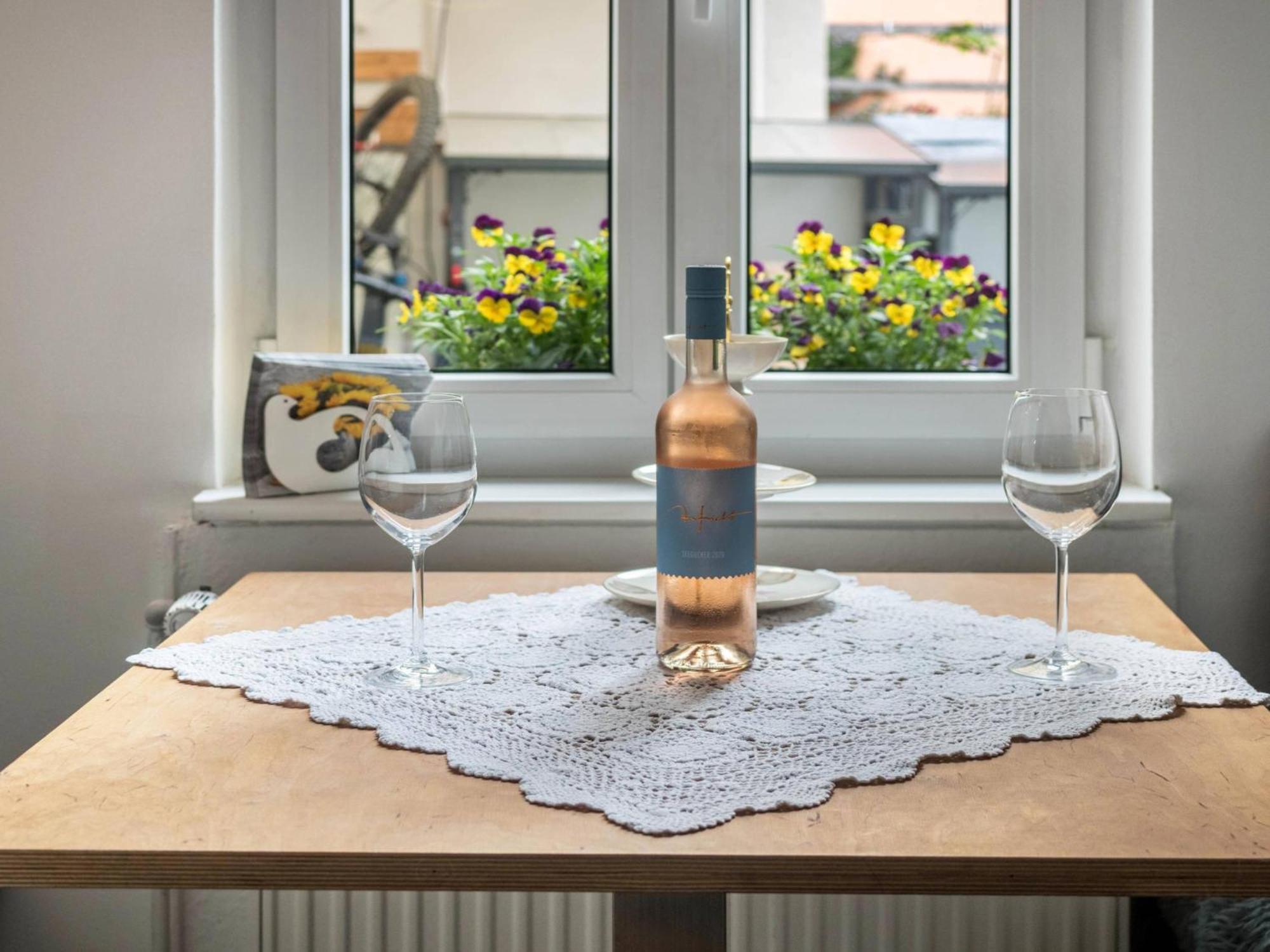 Guest house Seeglueck Oase - Charmante Mit Garten Gaestezimmern Und Tiny House Nahe Universitaet Insel Mainau Und In *
